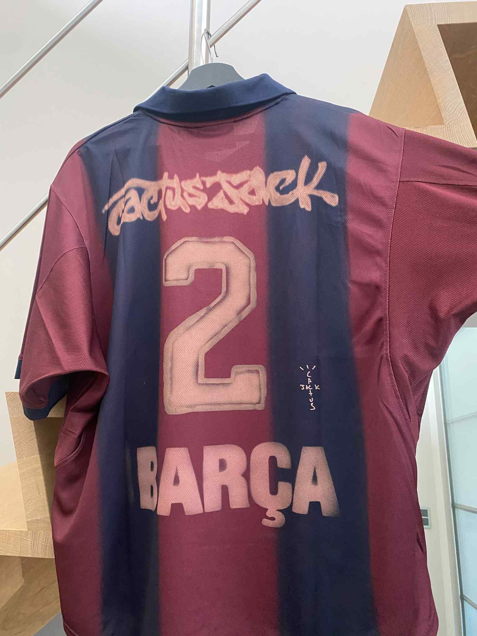 Nike × Travis Scott cactus jack barcelona retro jersey Size US L / EU 52-54 / 3 - 2 Thumbnail