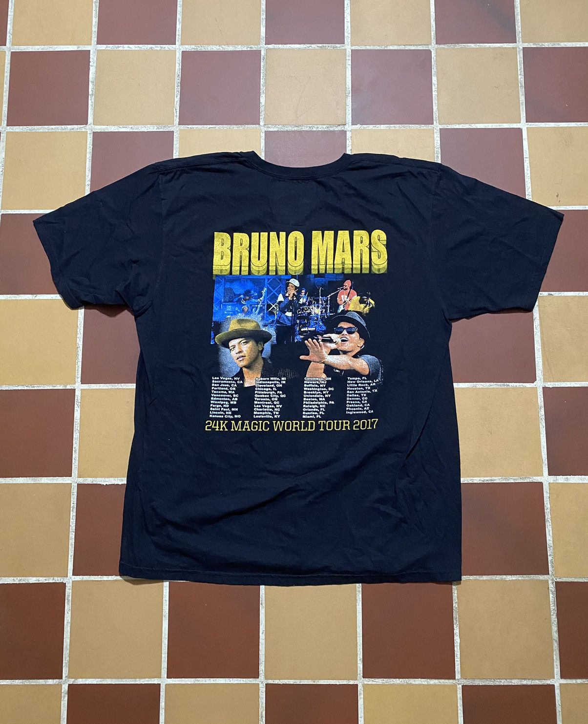 Vintage Bruno Mars 24k Magic tour shirt XL Size US XL / EU 56 / 4 - 3 Thumbnail