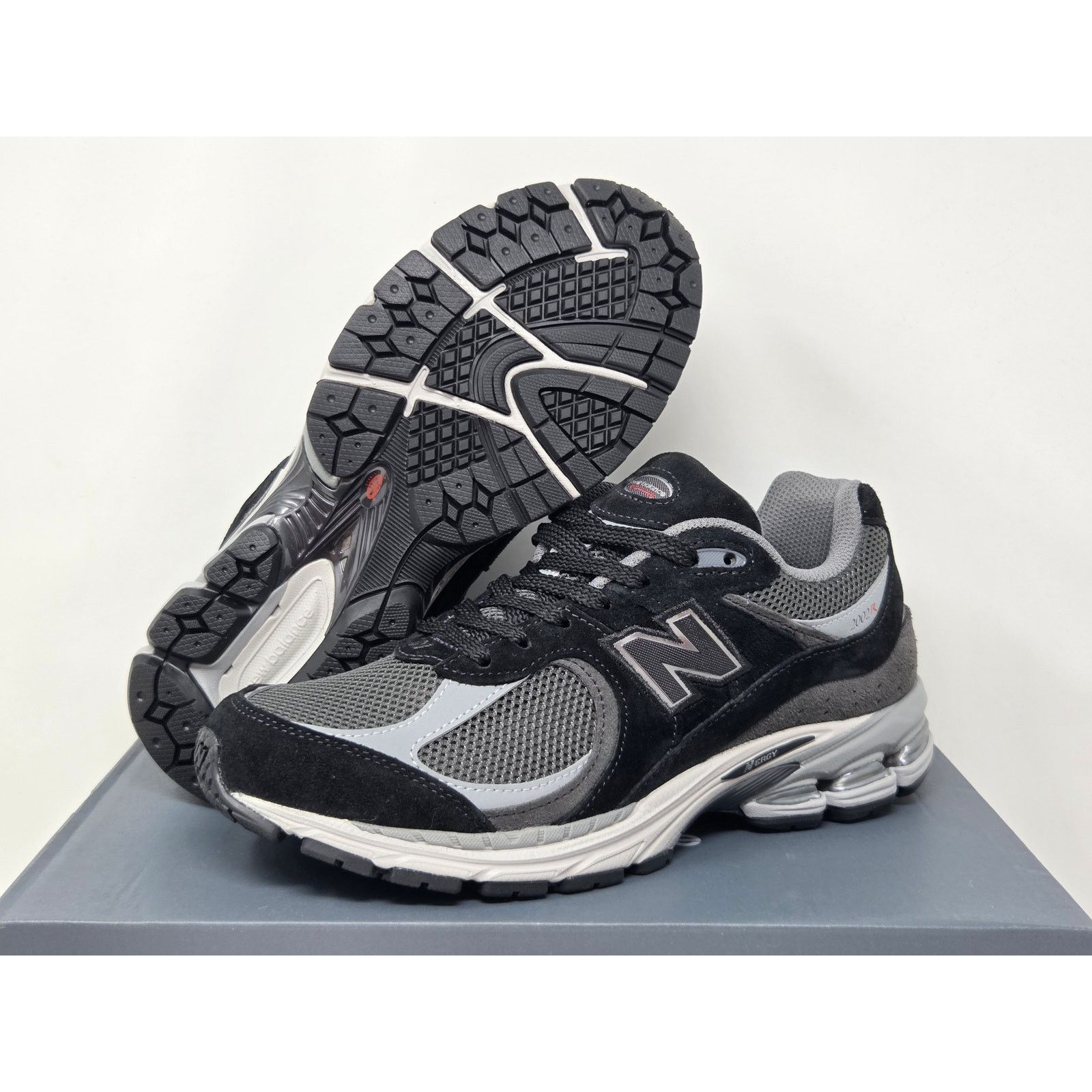 New Balance DS New Balance 2002R BLACK CASTLEROCK U2002RC | Grailed