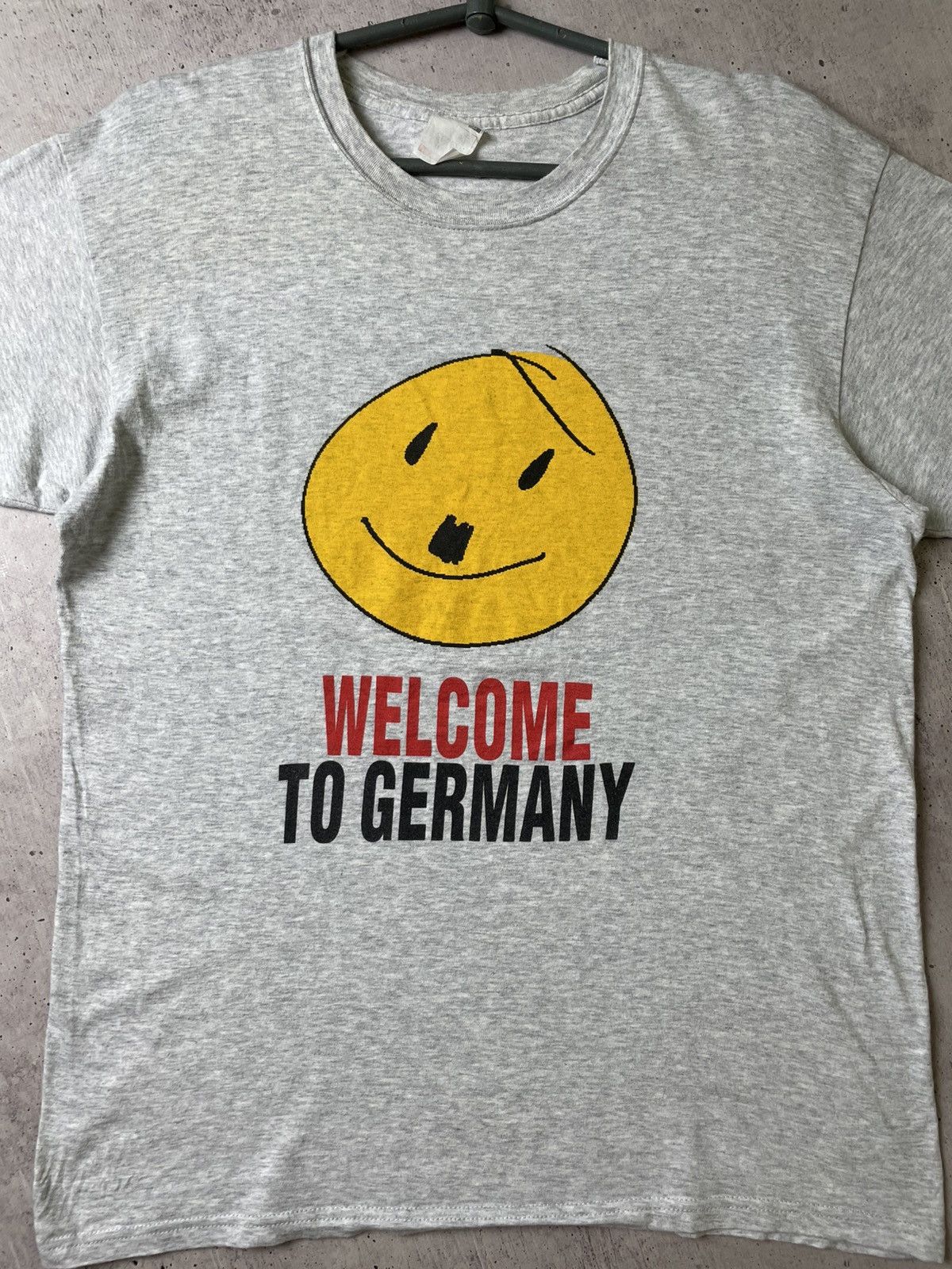 Band Tees Vintage Y2K ADULT " WELCOME TO GERMANY SMILE " Tee Size US M / EU 48-50 / 2 - 3 Thumbnail