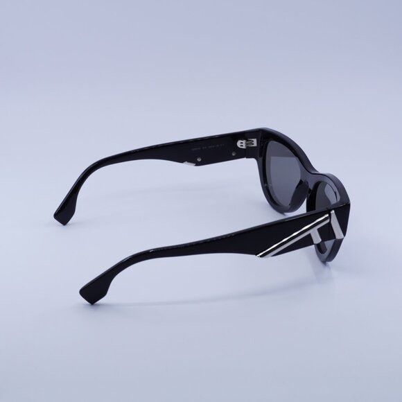 Fendi Fendi FE40135I 01A Sunglasses Shiny Black Cat Eye Frame Size ONE SIZE - 8 Thumbnail