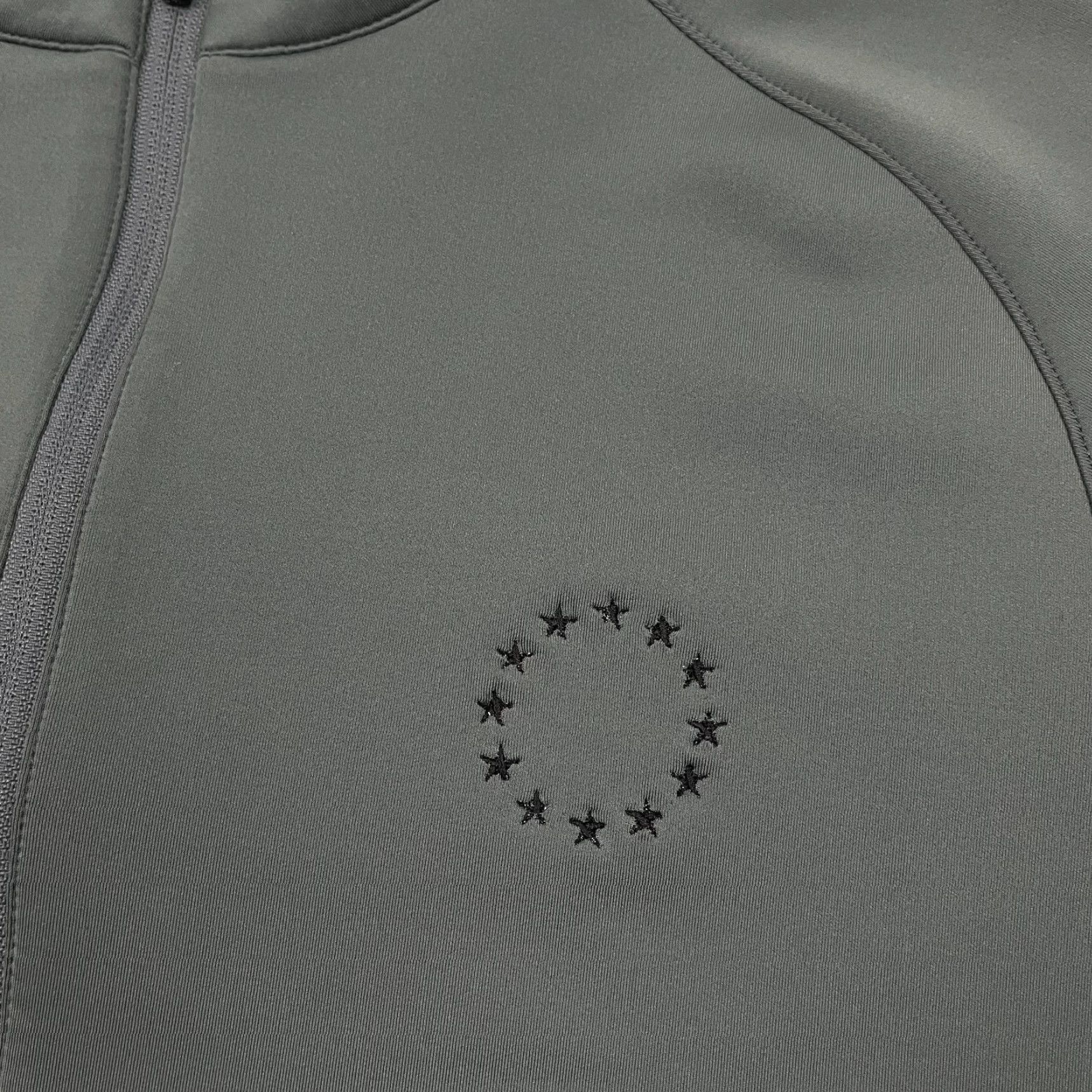 Vintage VINTAGE? No. Zero Restriction Tour Series Pullover Mens L Gray 1/2 Zip Performance Prep Jacket Size US L / EU 52-54 / 3 - 4 Thumbnail