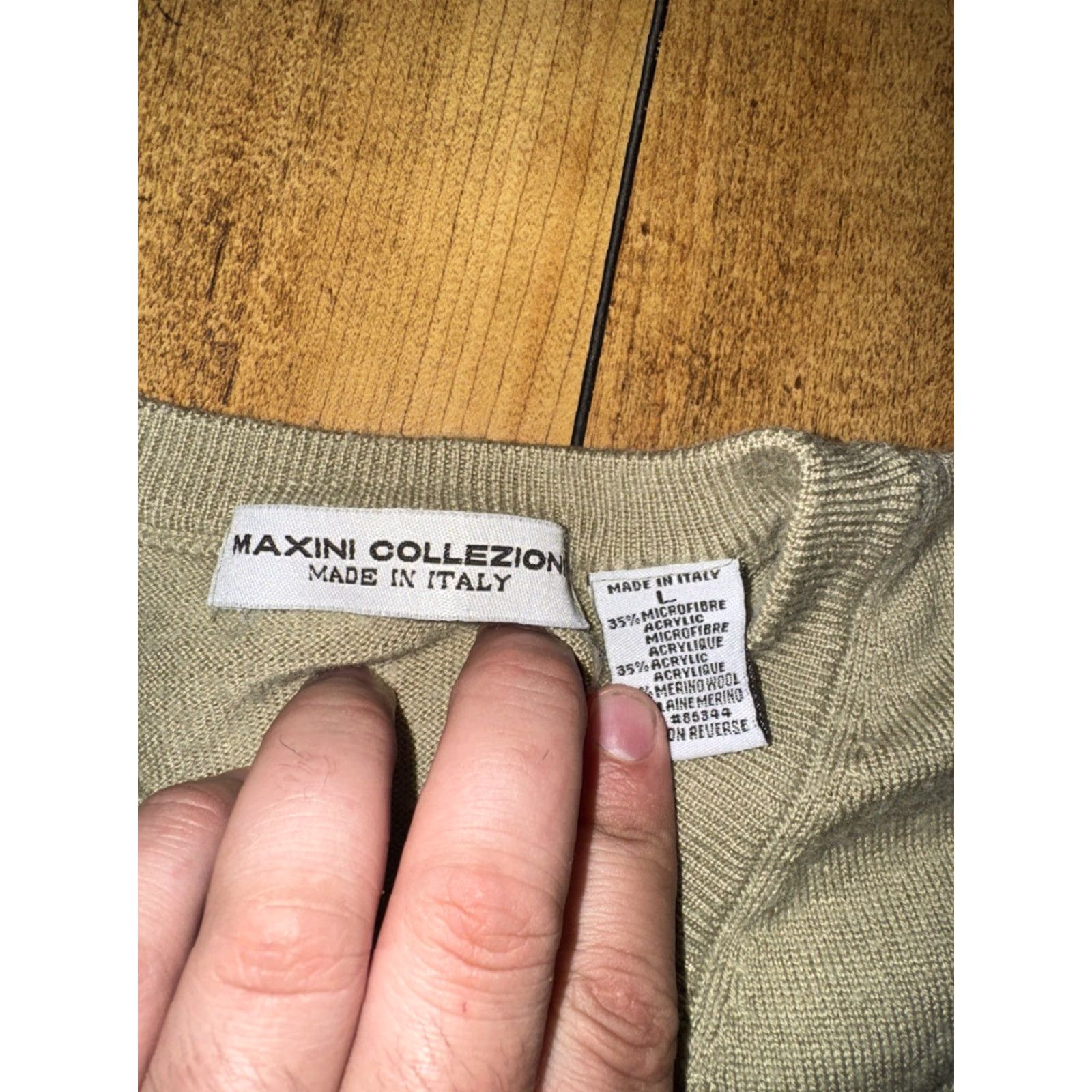 Olive VINTAGE Maxini Collezione Olive Green V-Neck Knit Sweater Mens Large 22x25 Size US L / EU 52-54 / 3 - 4 Thumbnail