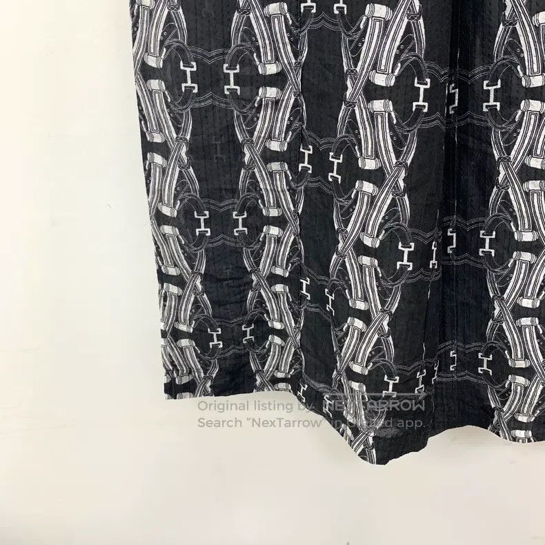 Hermes Hermes Black lock print full-printed mulberry silk casual Size 42" / US 20 - 5 Thumbnail
