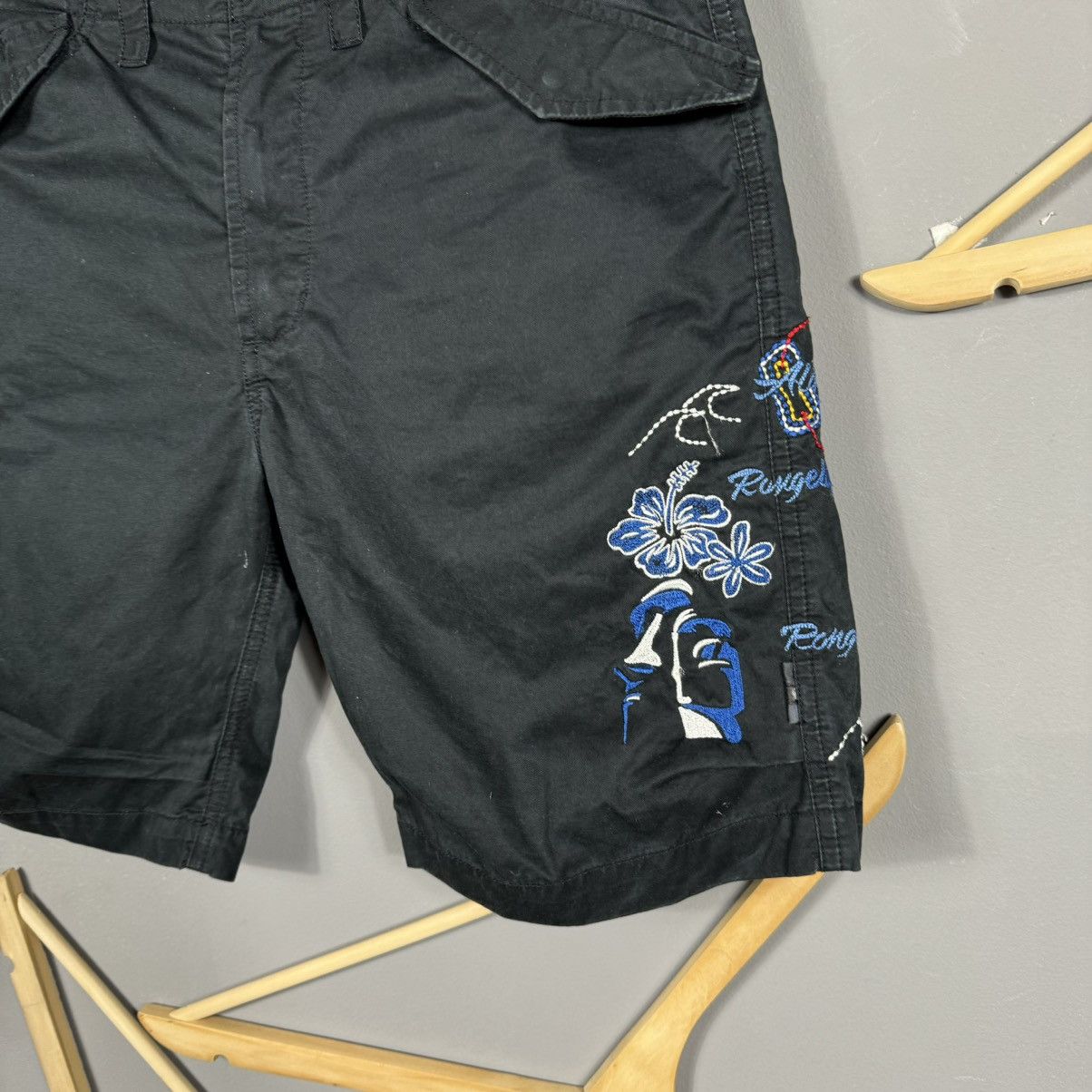 Maharishi Maharishi “Island Tour” Embroidered Cargo Shorts Size 30" / US 8 / IT 44 - 5 Thumbnail