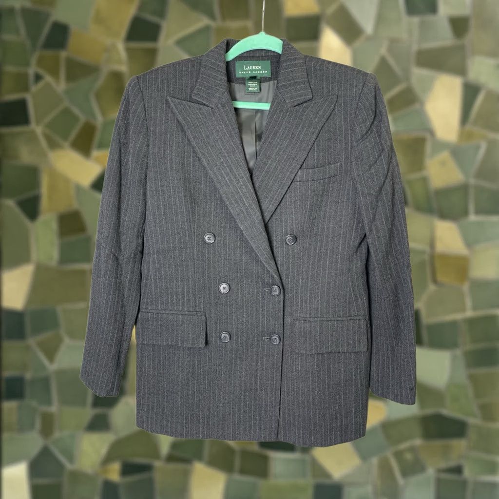 Ralph Lauren VINTAGE Lauren Ralph Lauren Blazer Jacket Women’s 6 Gray Pinstripe 100% Wool Notch Lapel Lined Double-Breasted Six-Button Front Size M / US 6-8 / IT 42-44 - 1 Thumbnail