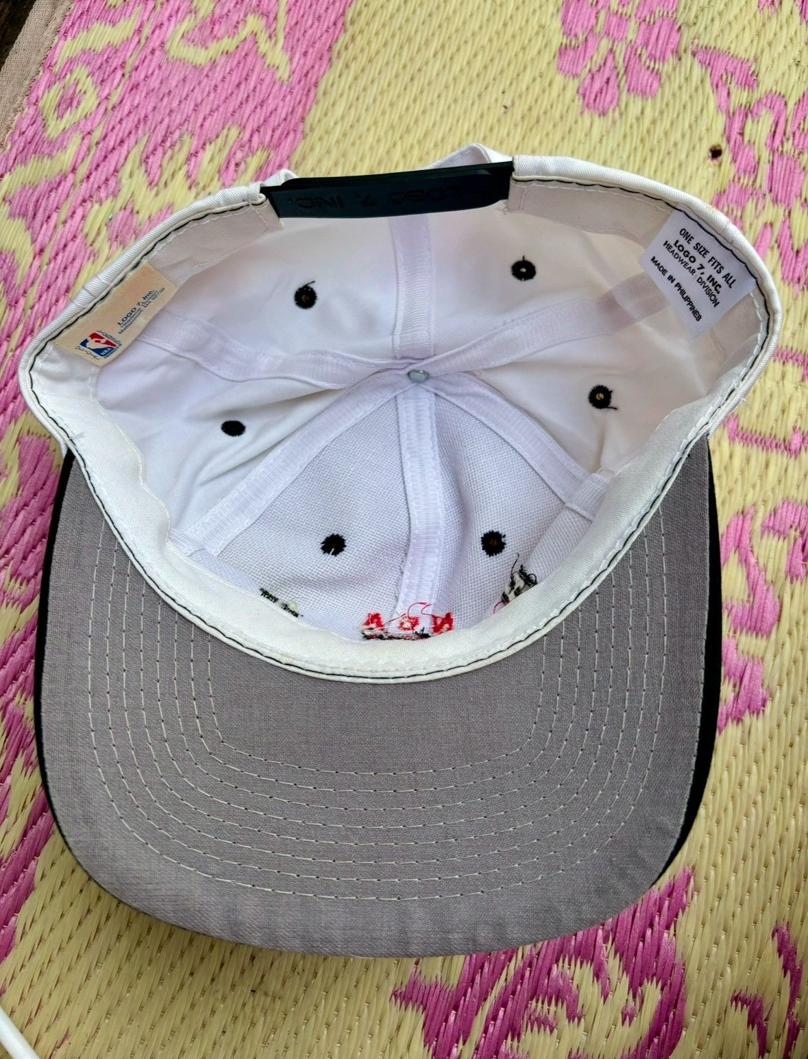Logo 7 × NBA × Vintage Vintage 1996 Chicago Bulls NBA Champions Logo 7 Snapback Hat Size ONE SIZE - 6 Thumbnail