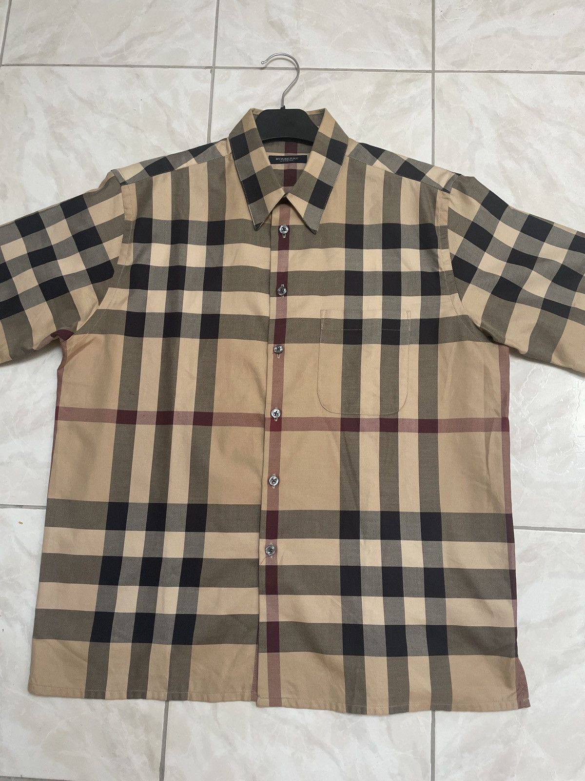 Burberry London Vintage Short Sleeve – Made in UK – M