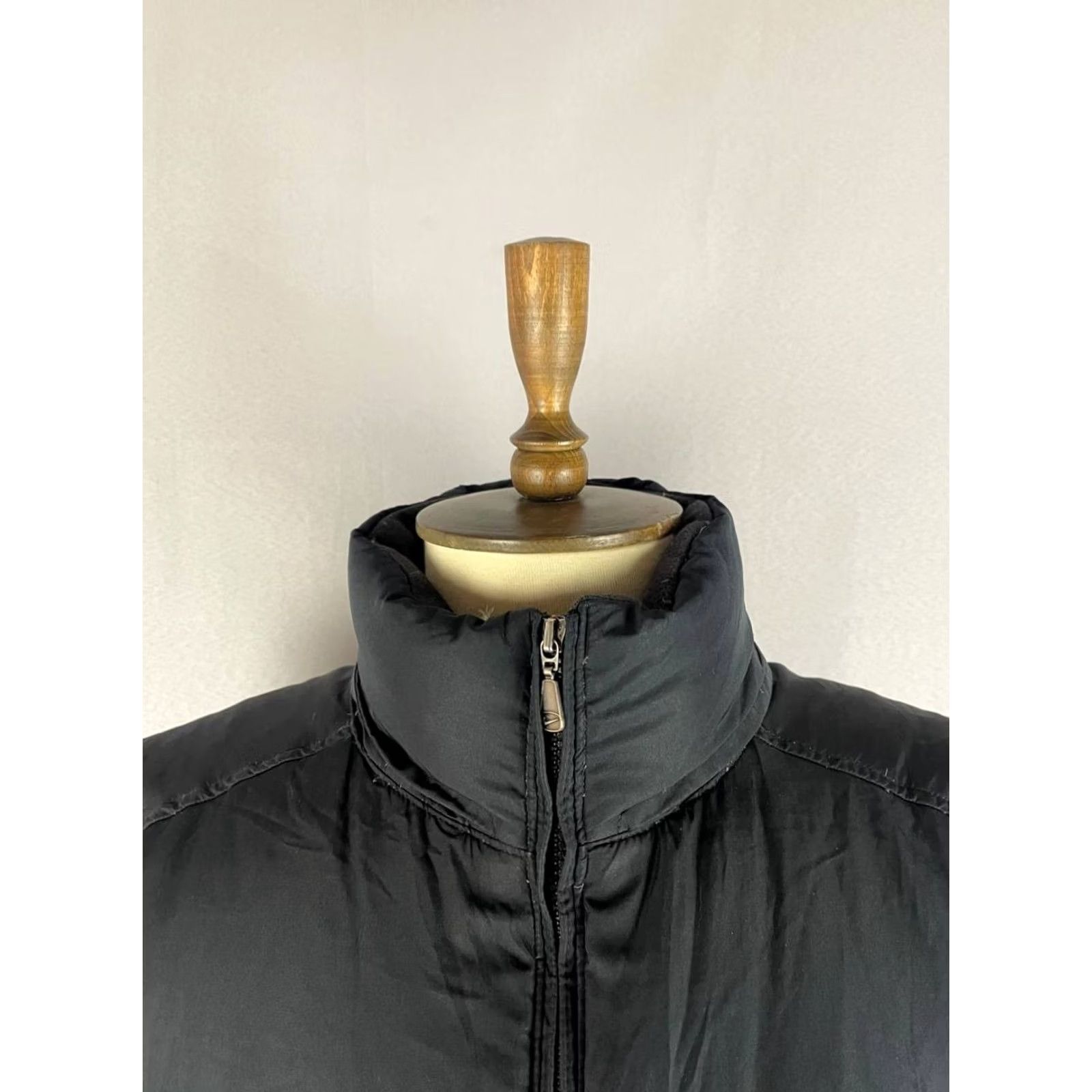 Nike Nike Mens Puffer Down Vest Size XL Black Polyester Sleeveless Windbreaker Size US XL / EU 56 / 4 - 6 Thumbnail