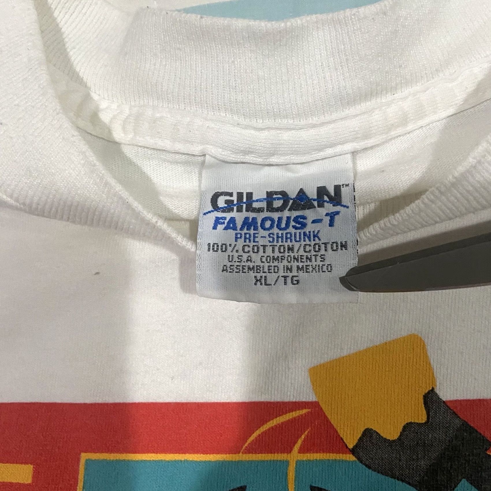 Vintage VINTAGE 90s Boston Serve a Thon Cartoon Vibrant T-Shirt XL White Men XL 90s Mens Size US XL / EU 56 / 4 - 3 Thumbnail