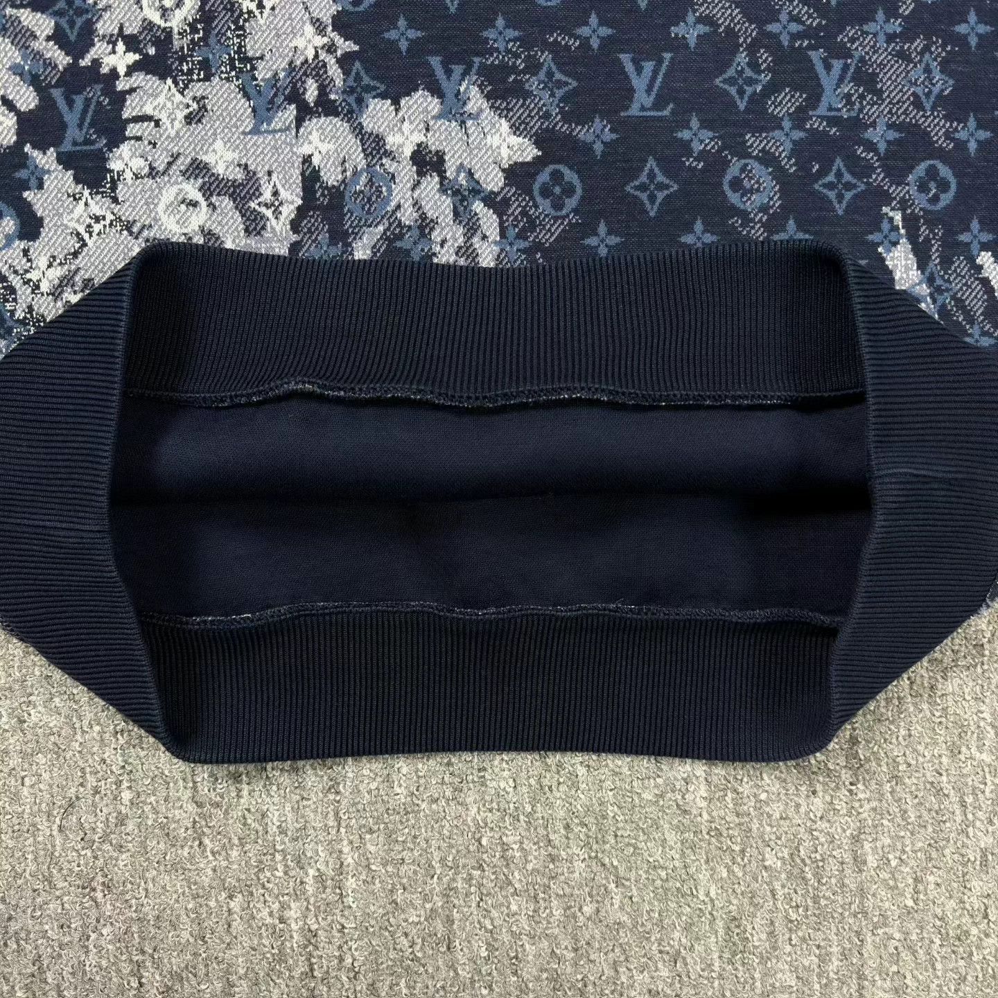 Louis Vuitton LV Tapestry Print Crew Neck Sweatshirt Size US M / EU 48-50 / 2 - 5 Thumbnail