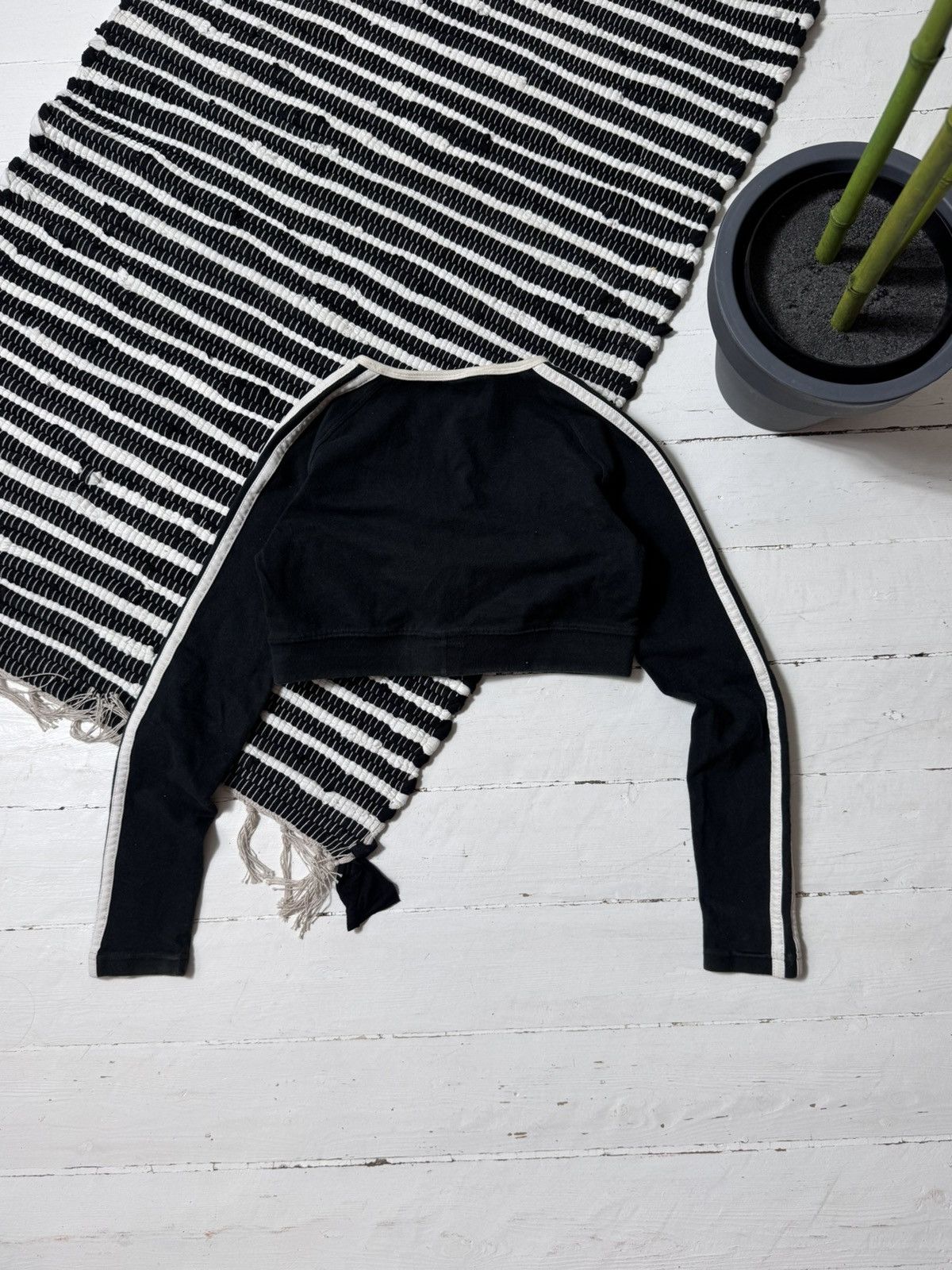 Adidas VINTAGE ADIDAS 2000s CROP LONG SLEEVE Size S / US 4 / IT 40 - 7 Thumbnail