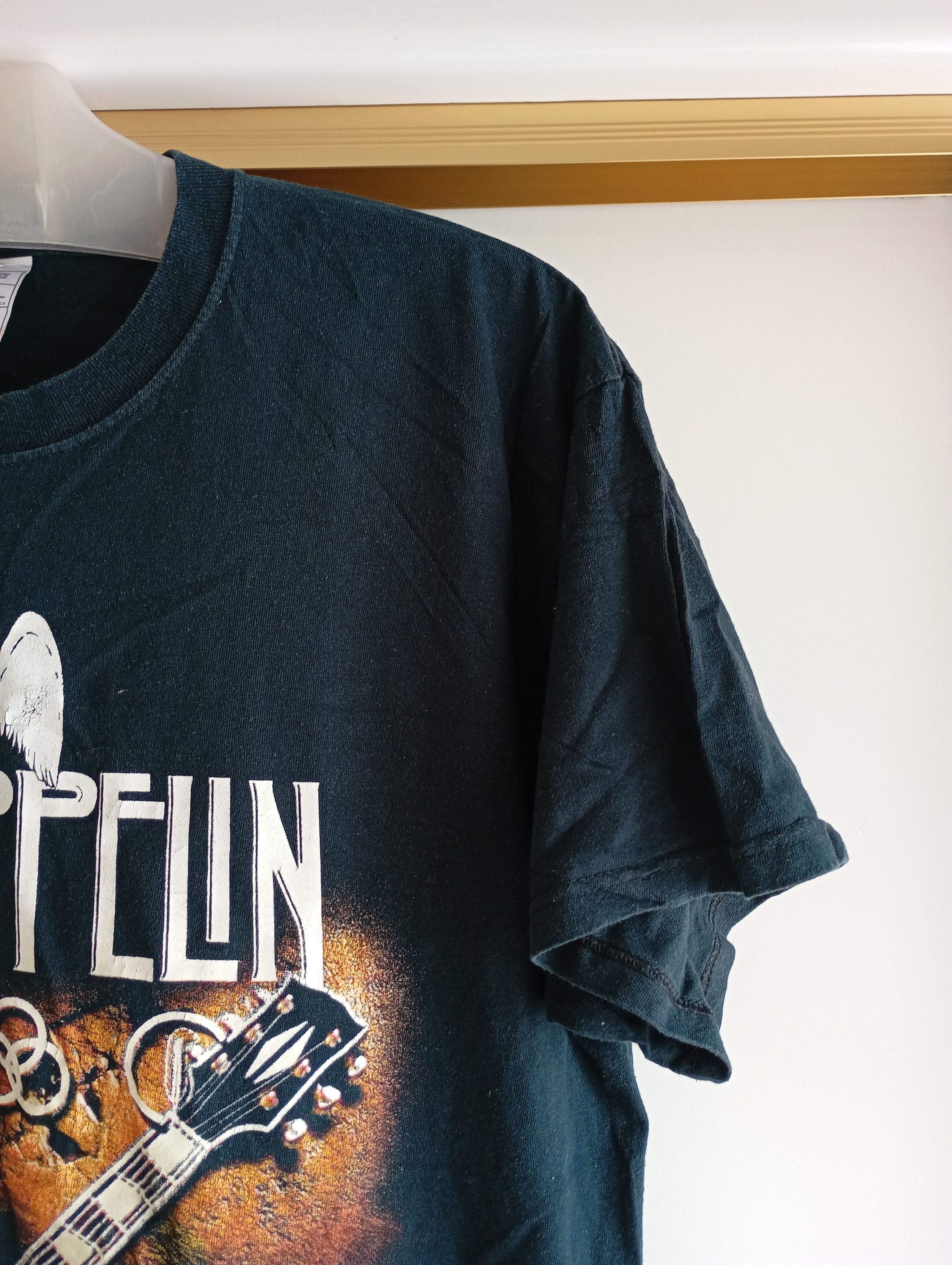 Led Zeppelin Vintage Led Zeppelin 2004 Band Punk Single Stitch Tshirt XL Size US XL / EU 56 / 4 - 7 Thumbnail