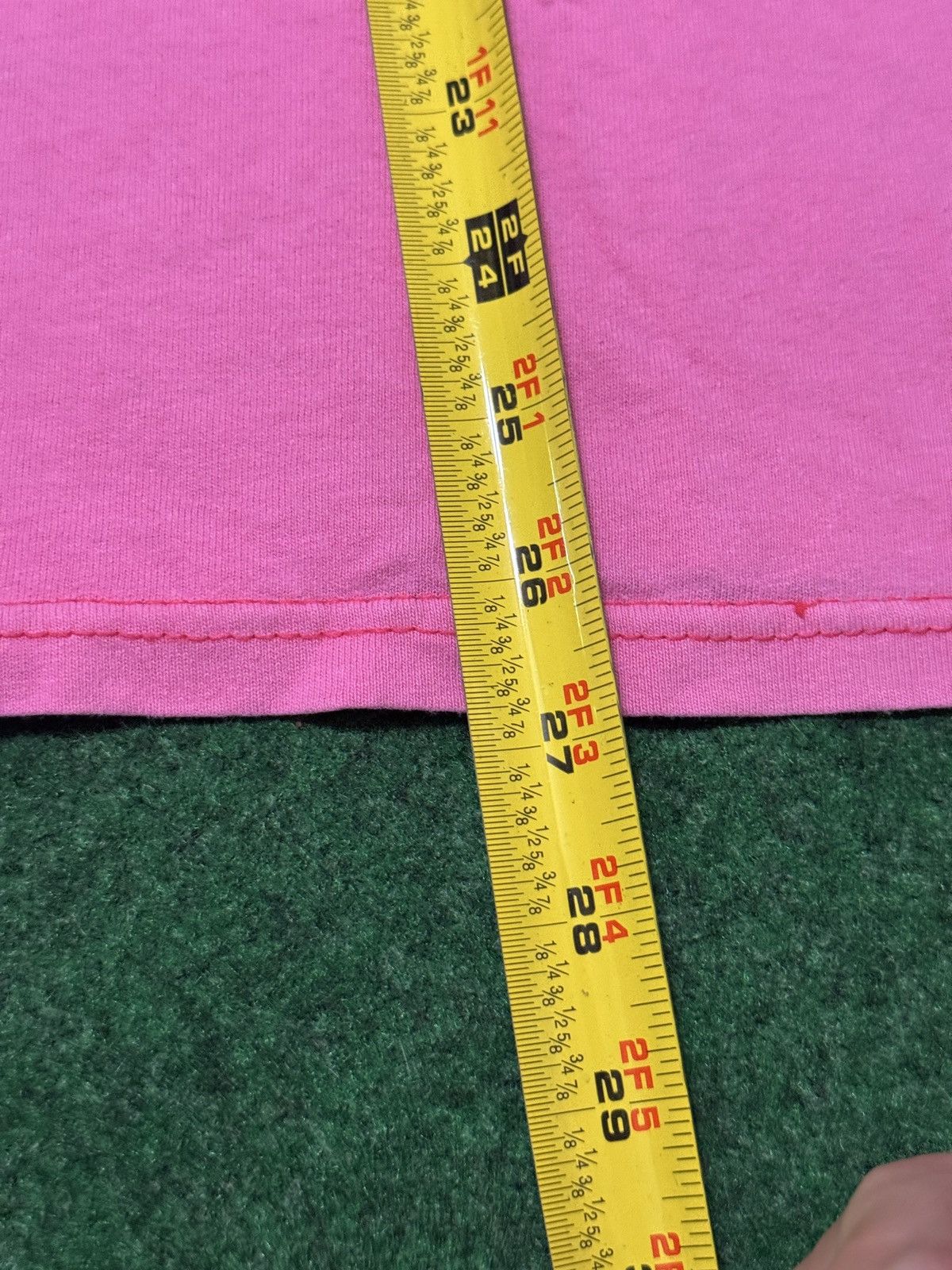 Vintage Vintage 90s Luxor Las Vegas Hotel Casino Retro Pink T Shirt Size M / US 6-8 / IT 42-44 - 7 Thumbnail