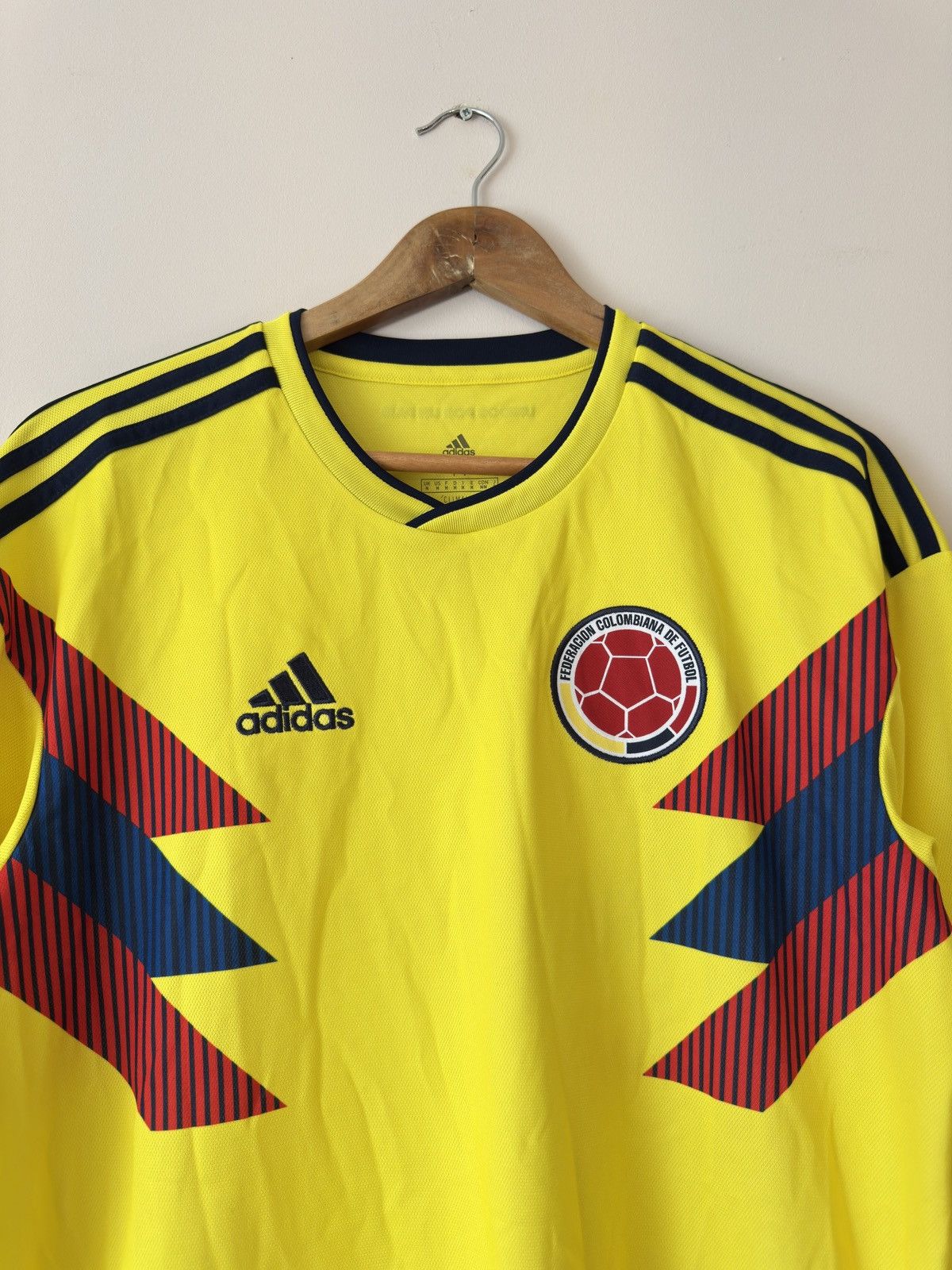Adidas Colombia 2018-2019 Home Soccer Longsleeve Jersey Adidas Kit Size US M / EU 48-50 / 2 - 6 Thumbnail