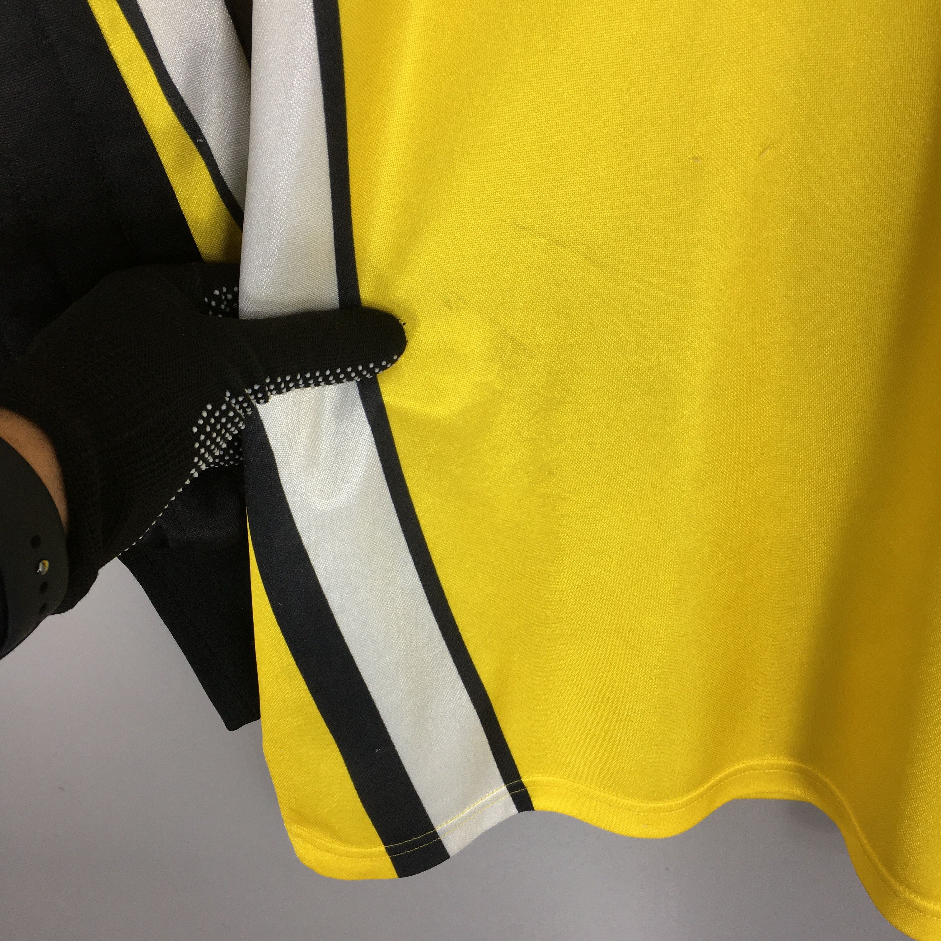 Adidas Vintage Adidas Equipment Goalkeeper Jersey Medium Size US M / EU 48-50 / 2 - 5 Thumbnail