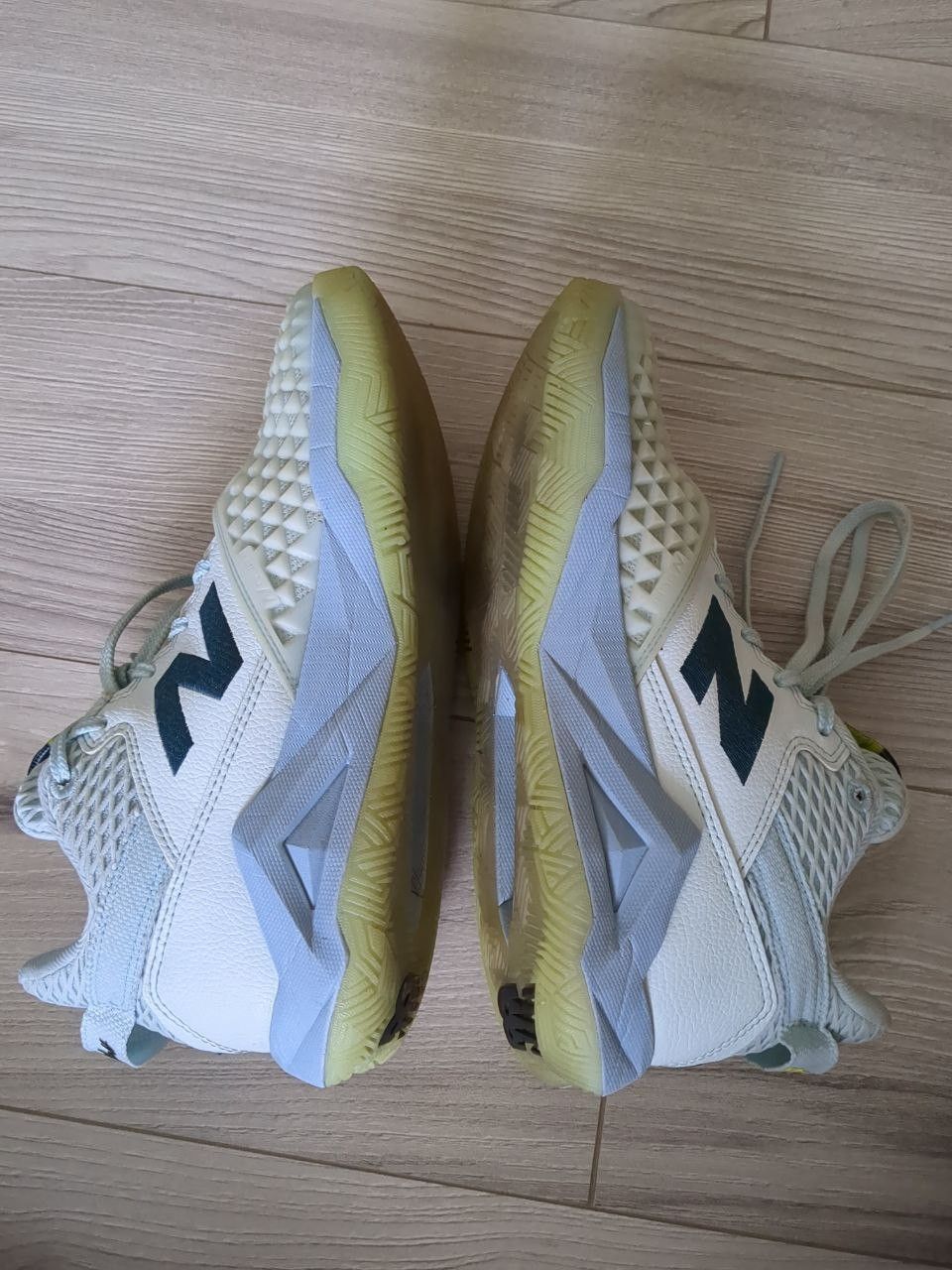 New Balance New Balance Coco CG2 Tennis Shoes Coco Gauff Great Condition Size US 7 / EU 40 - 5 Thumbnail