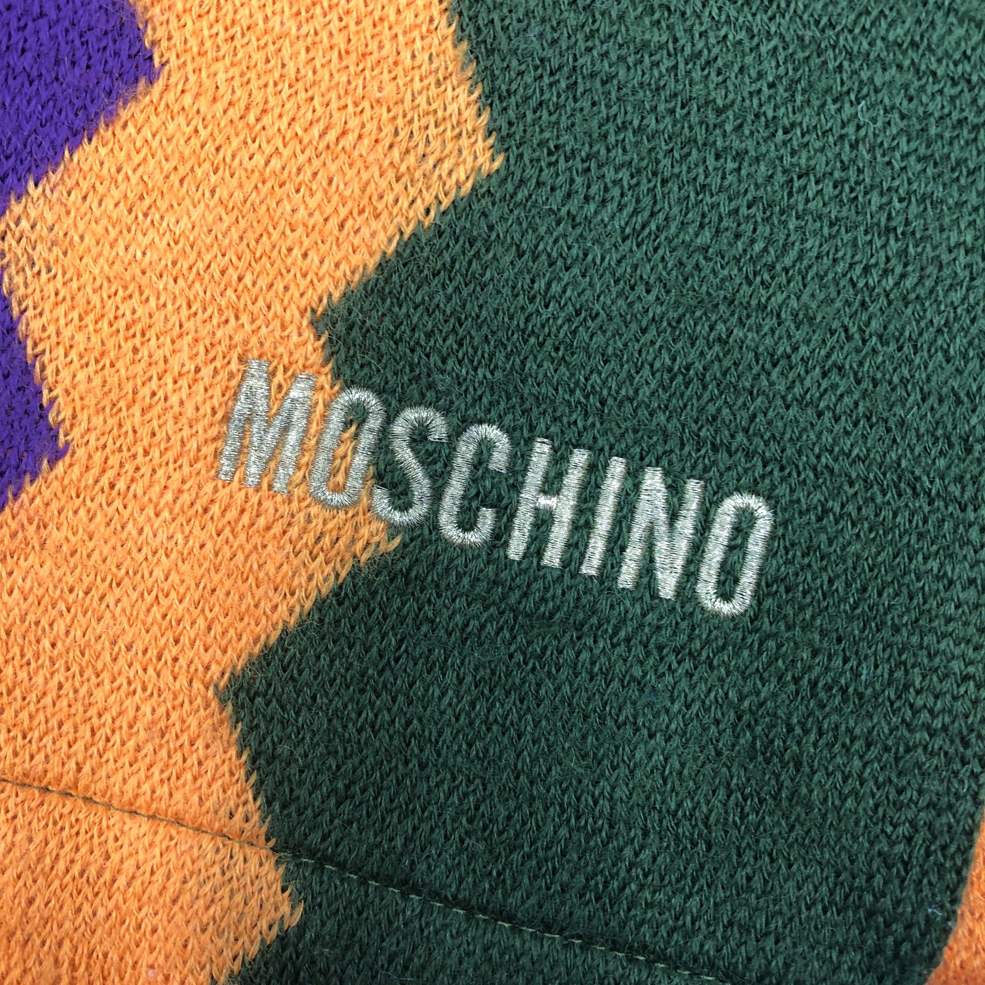 Japanese Brand Vintage Moschino Scarf Zigzag Wool Knit Winter Scarves Size ONE SIZE - 4 Thumbnail