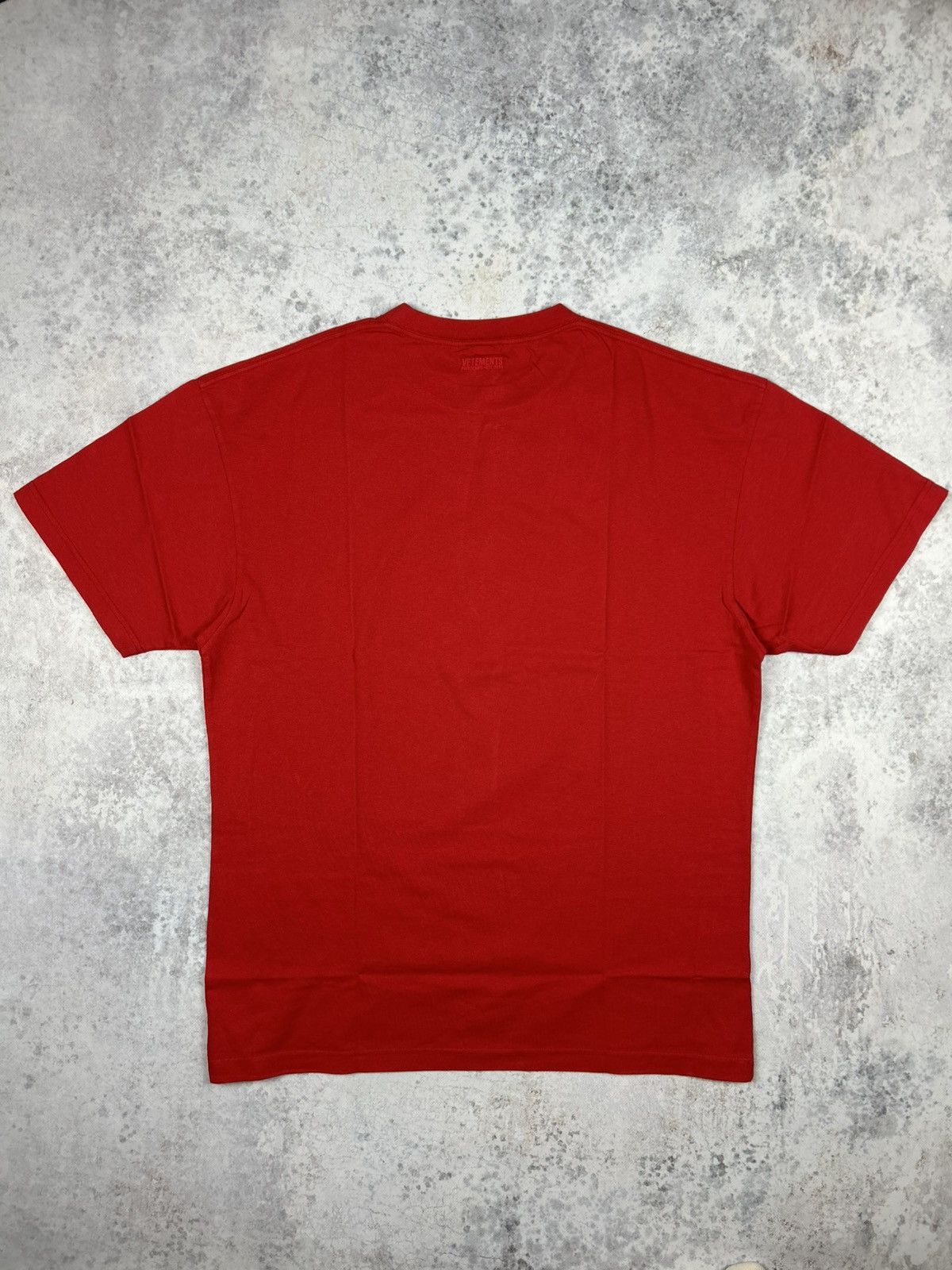 Vetements *RARE 2019* Vetements Red Cartoon T-Shirt M Size US M / EU 48-50 / 2 - 12 Thumbnail