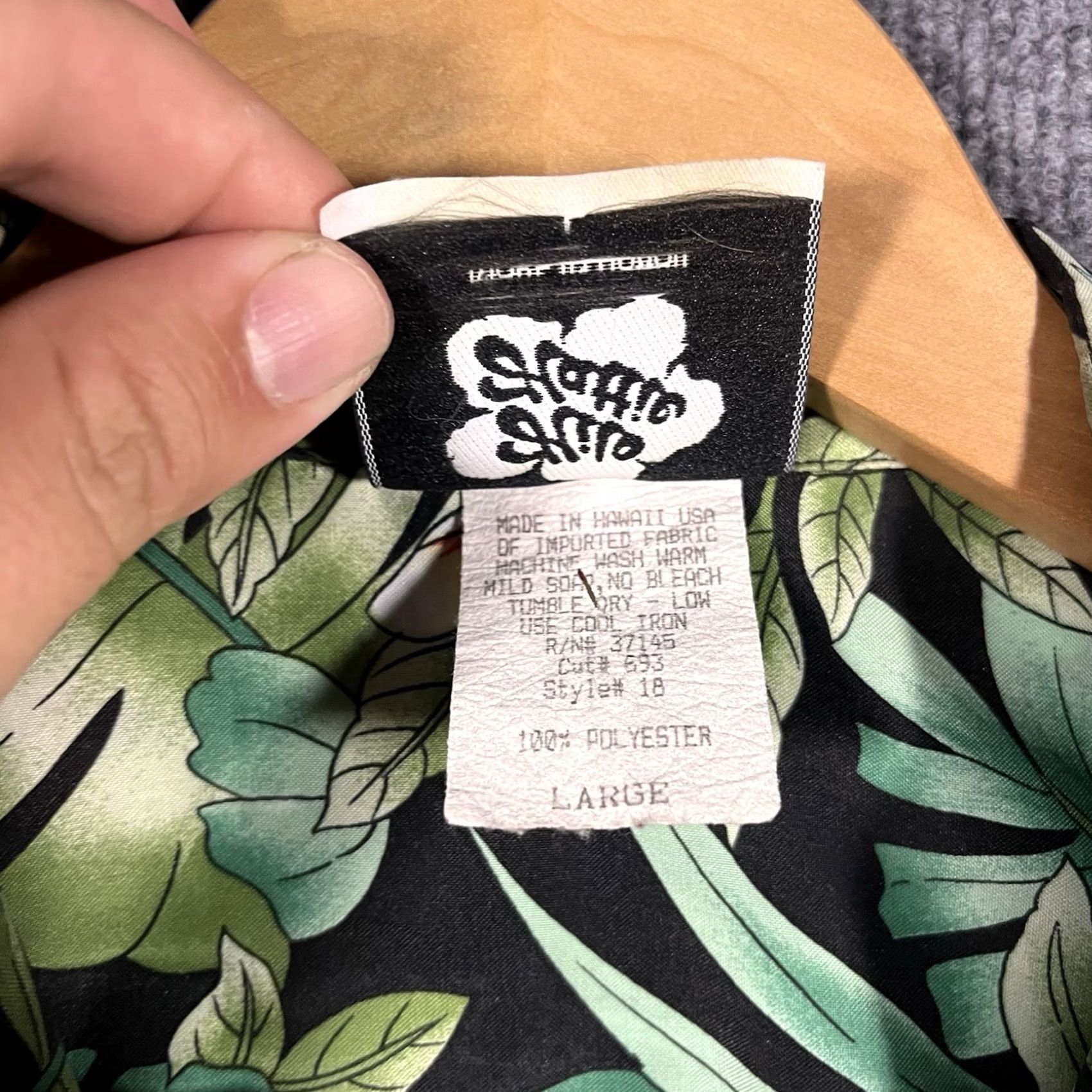 Hilo Hattie VINTAGE Hilo Hattie Hawaiian Shirt Mens L Green Floral Aloha Camp Collar Button-Up Short Sleeve Size US L / EU 52-54 / 3 - 3 Thumbnail