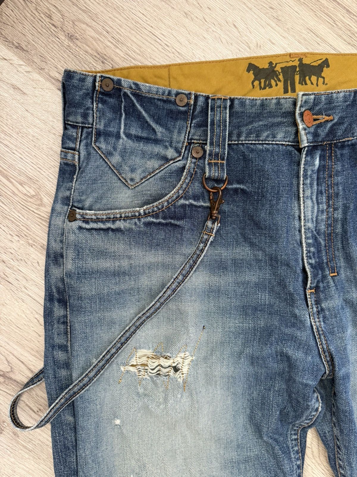 Levi's Levi’s 523 Distressed Jeans Y2K Grunge w Strap Altered Size US 34 / EU 50 - 6 Thumbnail
