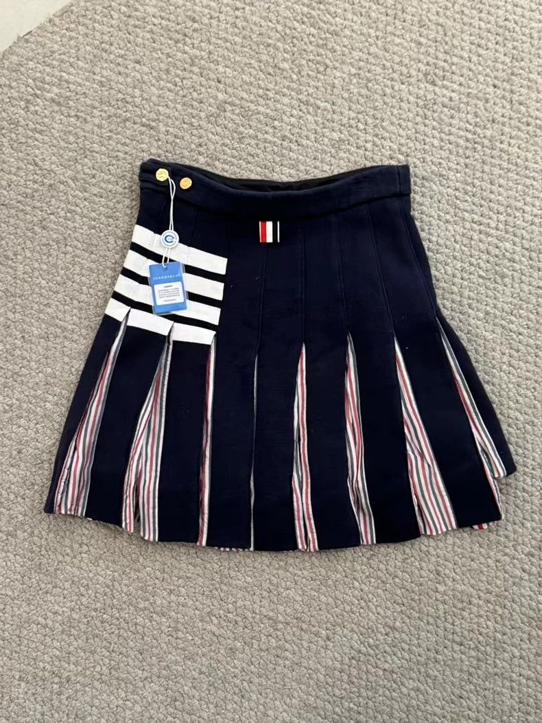 Thom Browne Thom browne Dark blue classic four-striped pleated skirt 25 Size 25" / US 0 / IT 36 - 2 Thumbnail