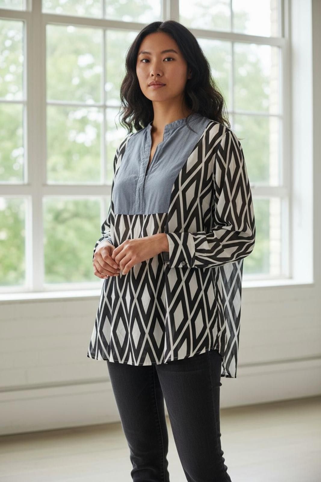 J.Crew J.Crew Women's Geometric Pattern Long Sleeve Blouse Size M / US 6-8 / IT 42-44 - 1 Thumbnail