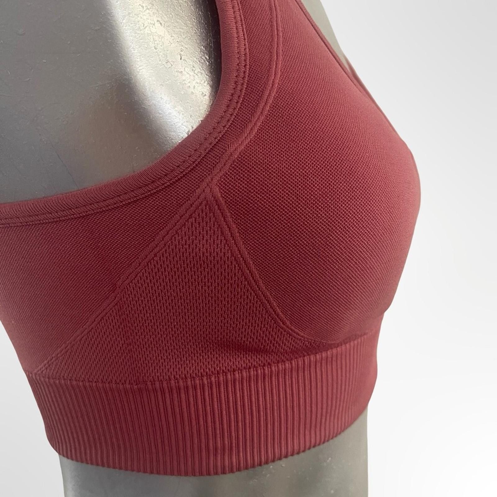 NBDN Nobrandedon Women's Rust Sports Bra in size XS Size ONE SIZE - 2 Thumbnail