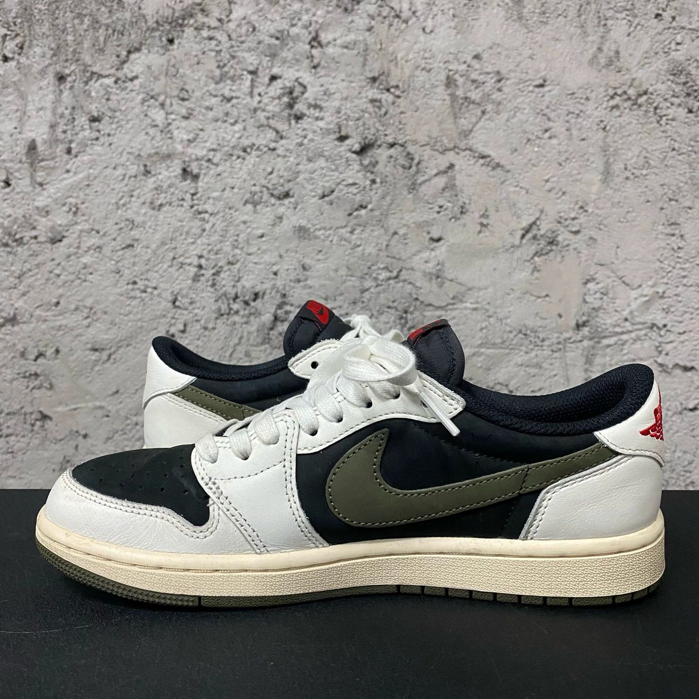 Aje AJ1 Reverse Swoosh Shoes, Size: 39 Size US 9 / IT 39 - 6 Thumbnail