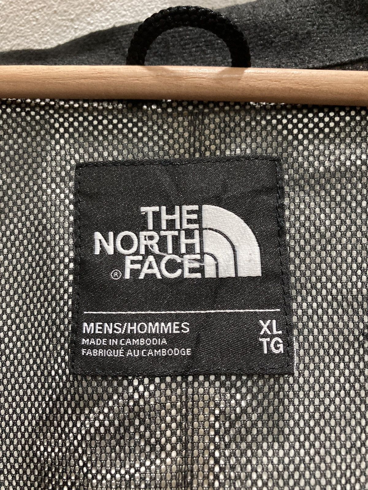 The North Face The North Face Nylon Jacket All Black Size US XL / EU 56 / 4 - 8 Thumbnail
