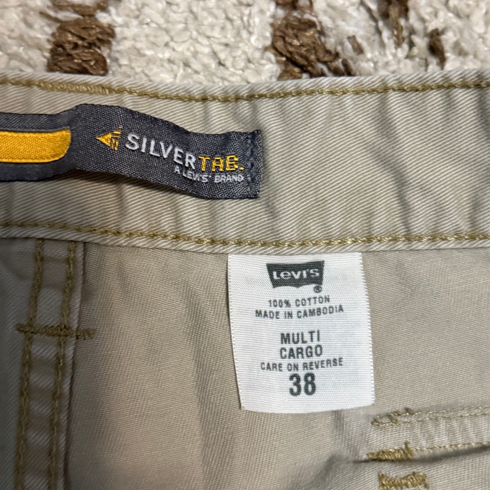 Levi's Vintage Levis Silvertab Multi Cargo Shorts Size 38 Khaki Size US 38 / EU 54 - 6 Thumbnail