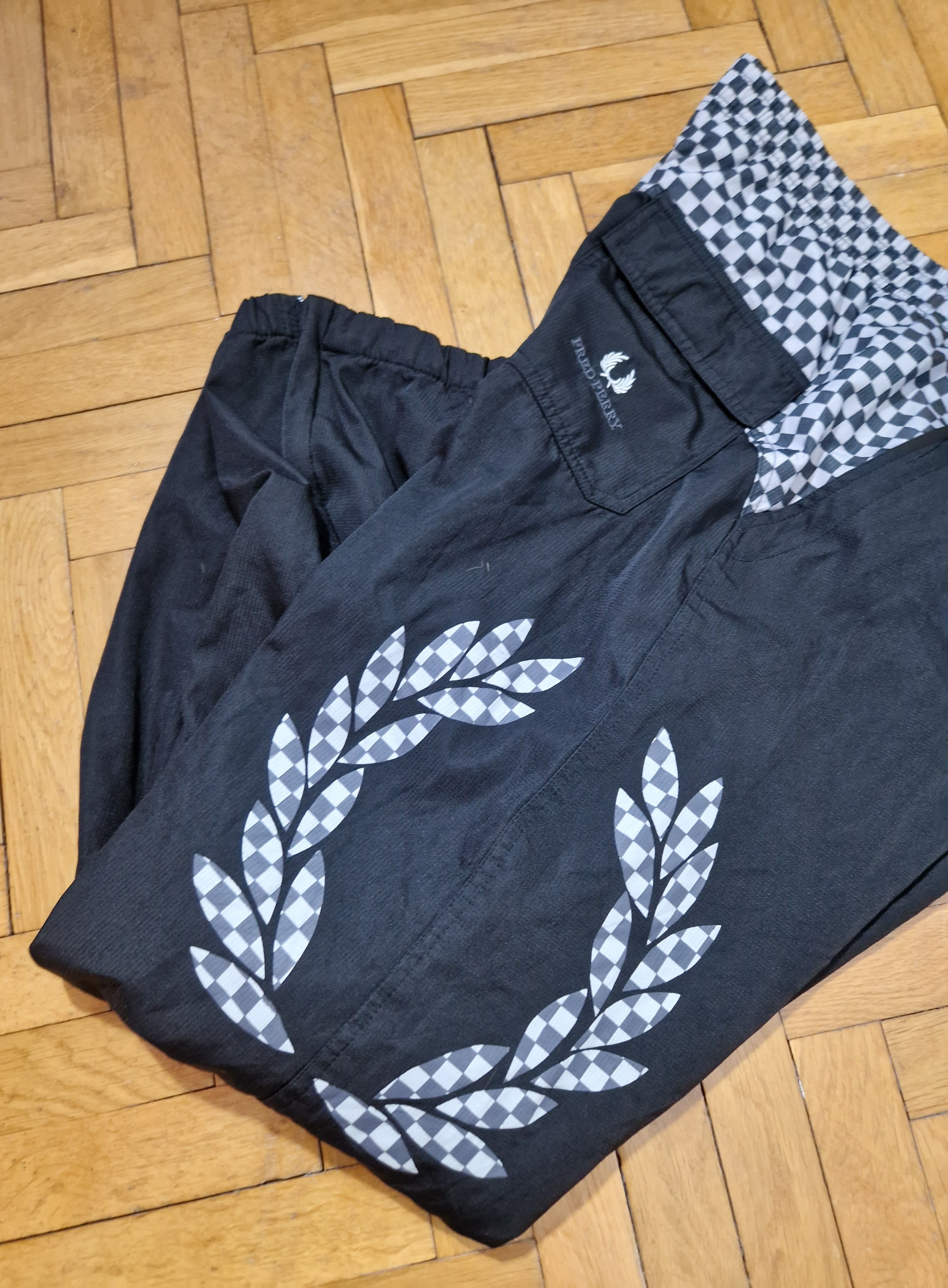 Fred Perry × Vintage Fred Perry og track vintage parachute pants Size US 36 / EU 52 - 4 Thumbnail