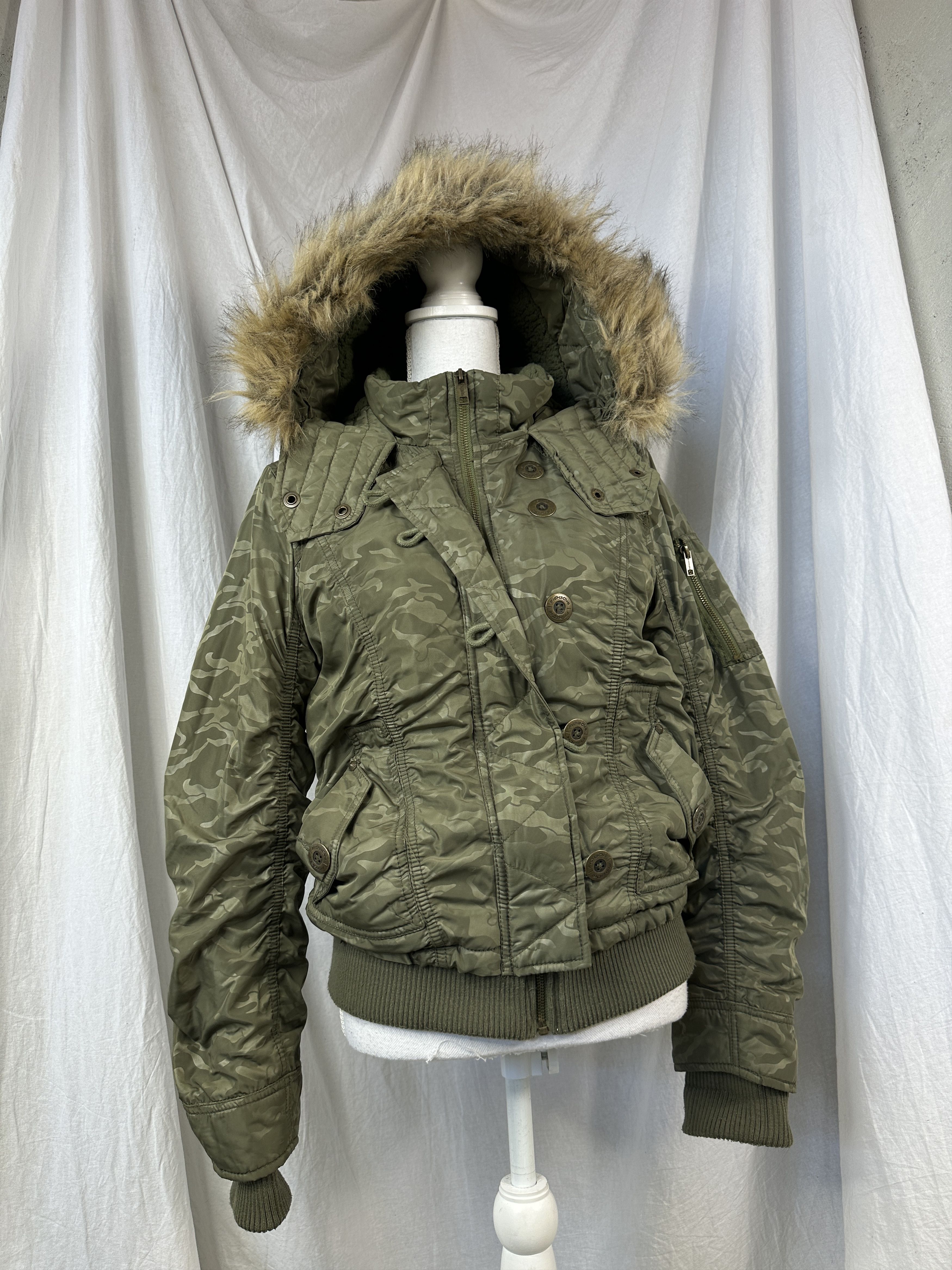 Vintage Vintage Y2K Bomber Camo Jacket Size M / US 6-8 / IT 42-44 - 6 Thumbnail