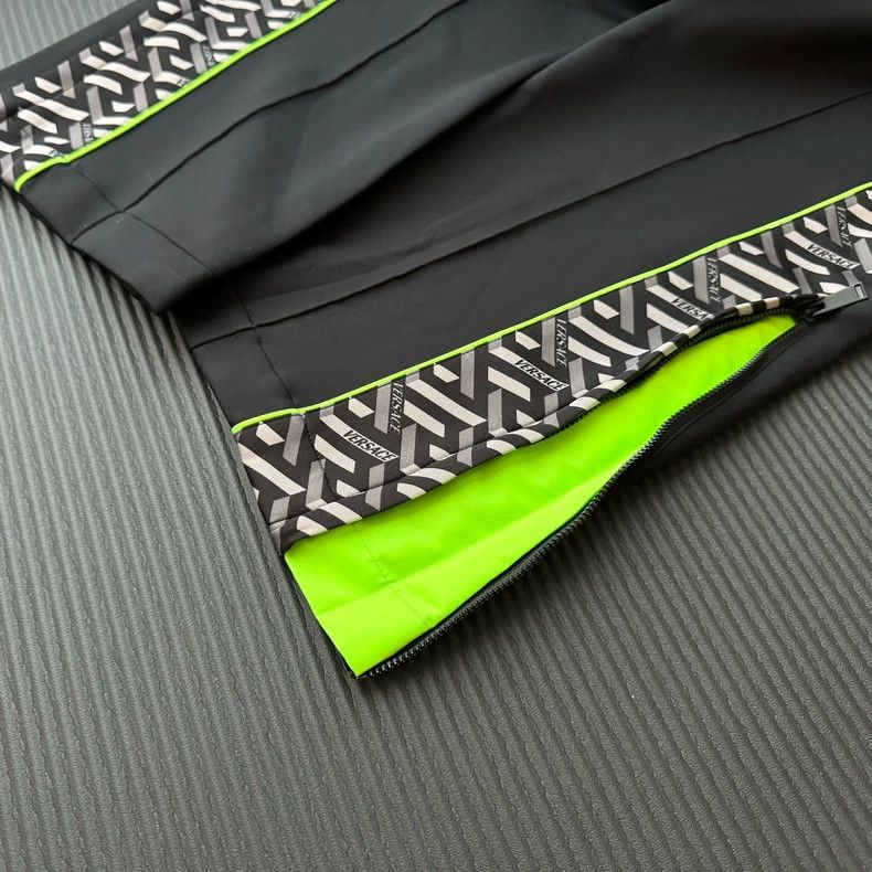 Versace Versace Straight-leg athleisure Size US 31 - 6 Thumbnail