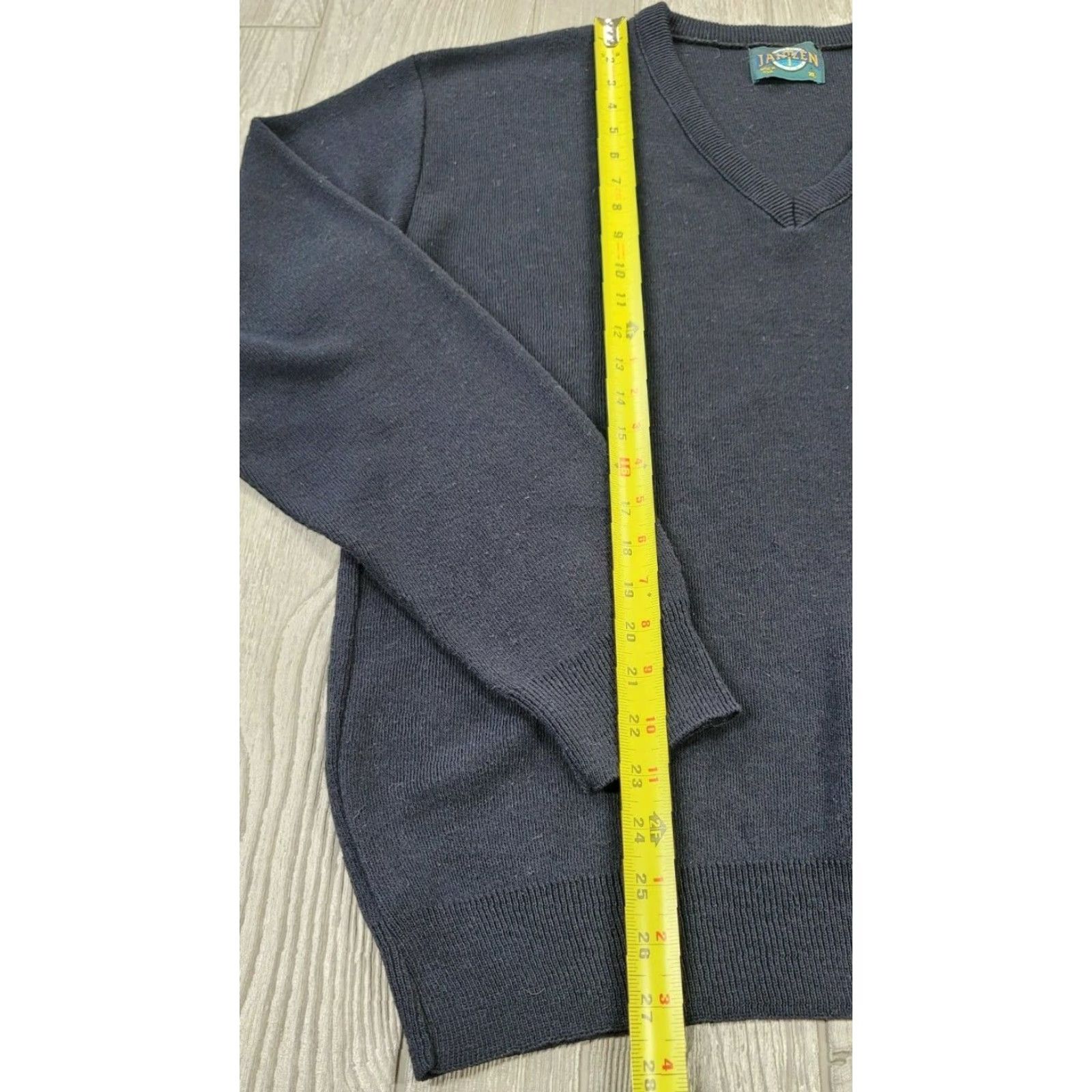 Jantzen VTG Jantzen Men’s Wool V-Neck Sweater XL Blue Grandpa Long Sleeve Pullover Knit USA 80s 90s Mens Wool V-Neck Sweater Printed? Size US XL / EU 56 / 4 - 5 Thumbnail