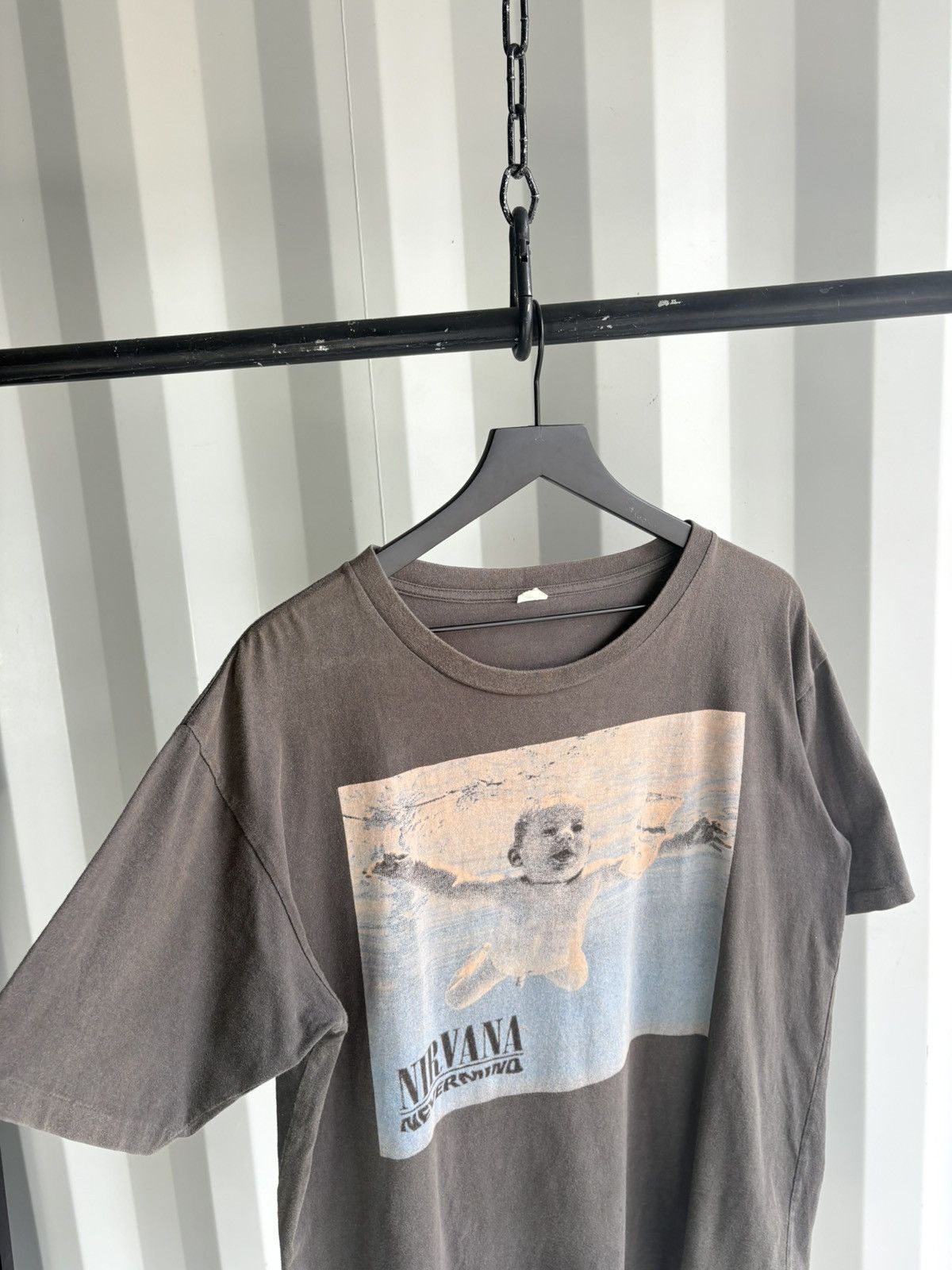 Band Tees Nirvana Nevermind Sun Faded Distressed ERD GRUNGE WCC Band Size US XL / EU 56 / 4 - 4 Thumbnail