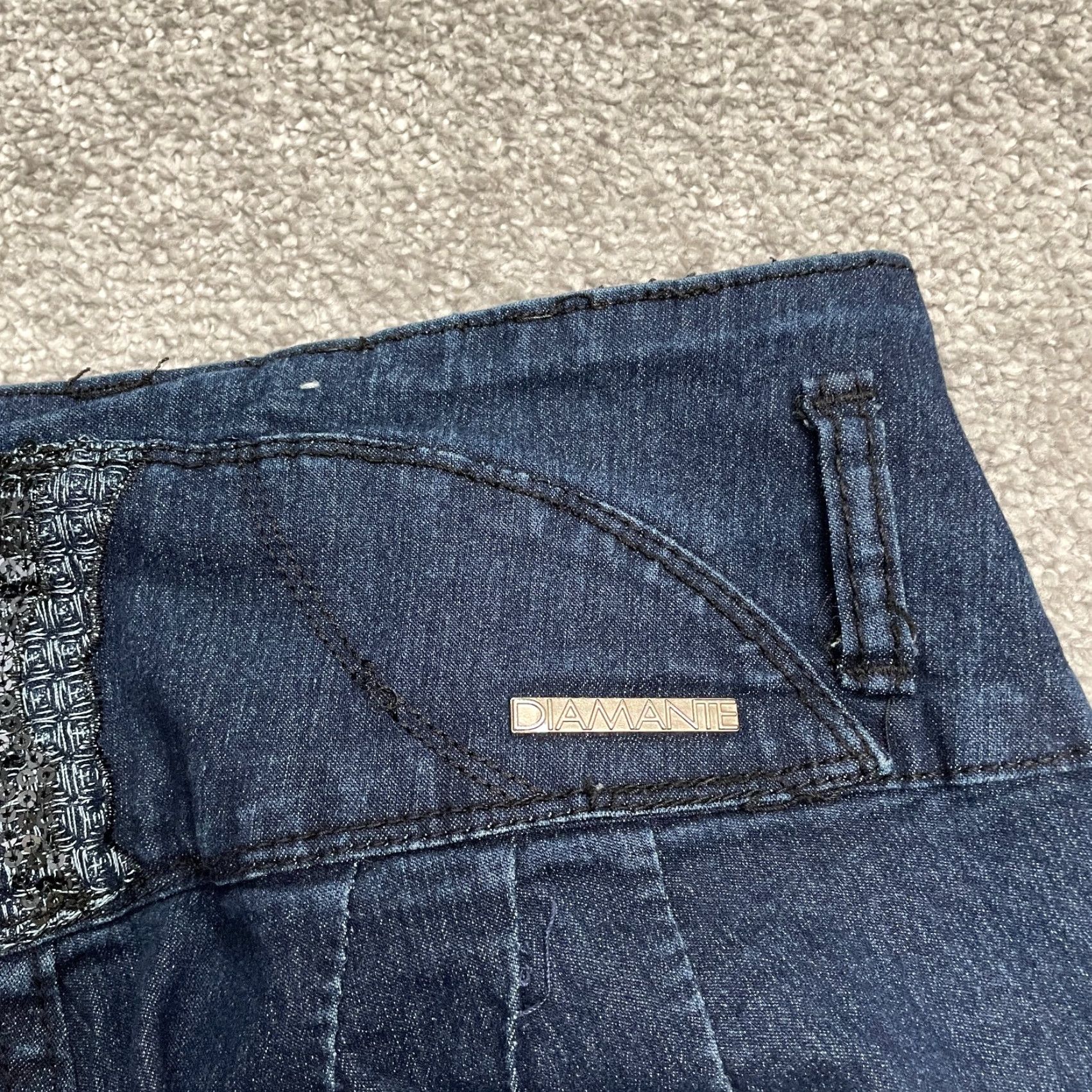 Vintage Diamante Jeans Diamante High Rise Denim Jeans Juniors 7 Blue Dark Wash Sequin Stretch 28x30 Skinny City Modern 7 Womens Size 28" / US 6 / IT 42 - 6 Thumbnail