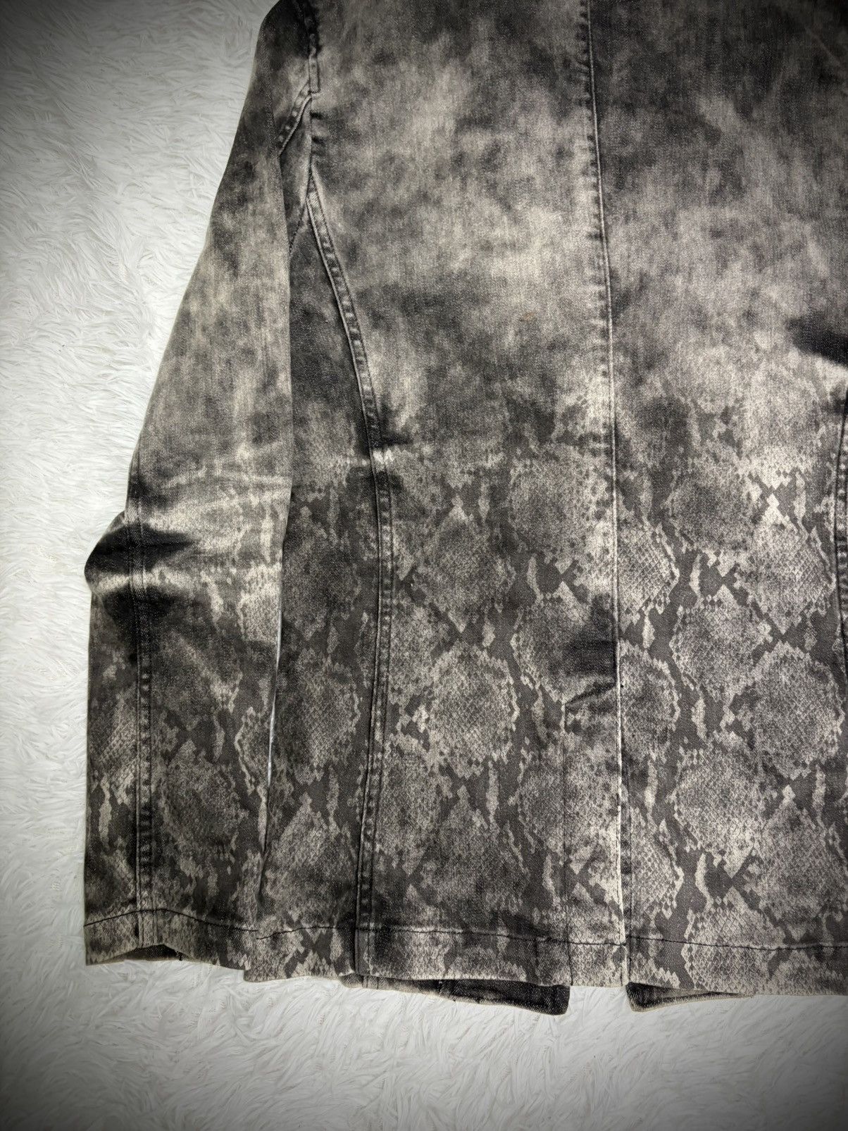 Tornado Mart Tornado Mart snake skin smoke blazer jacket Size US M / EU 48-50 / 2 - 9 Thumbnail