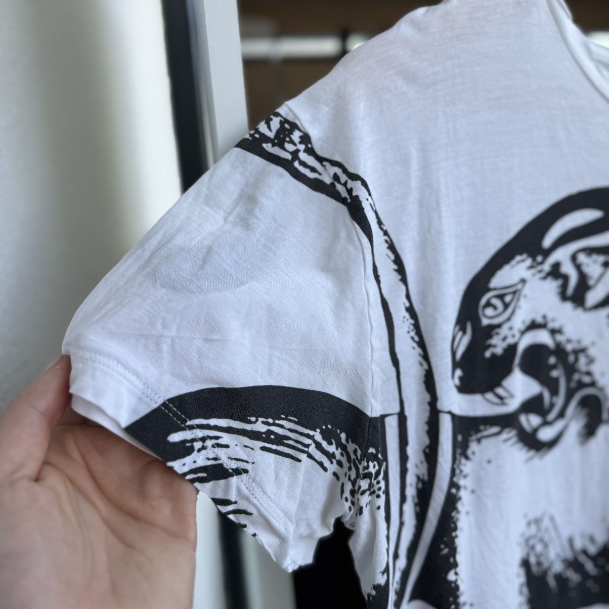 Valentino Valentino White Panther Garavani All Over Print Tee Shirt Size US S / EU 44-46 / 1 - 12 Thumbnail