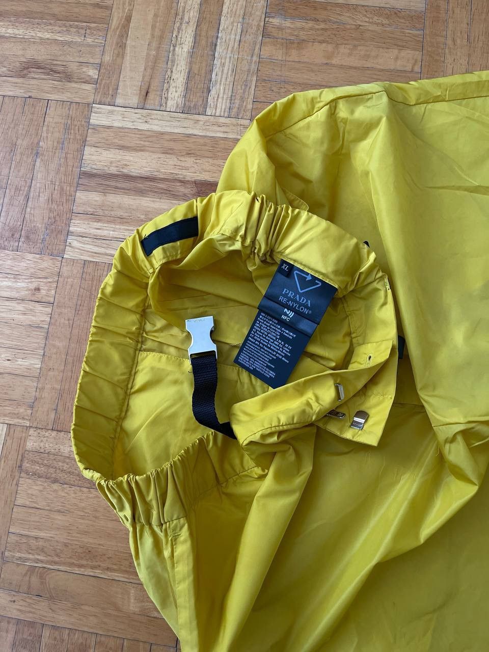 Prada Prada Re-Nylon Piuma Trousers Yellow Track Pants Triangle Size US 36 / EU 52 - 15 Thumbnail