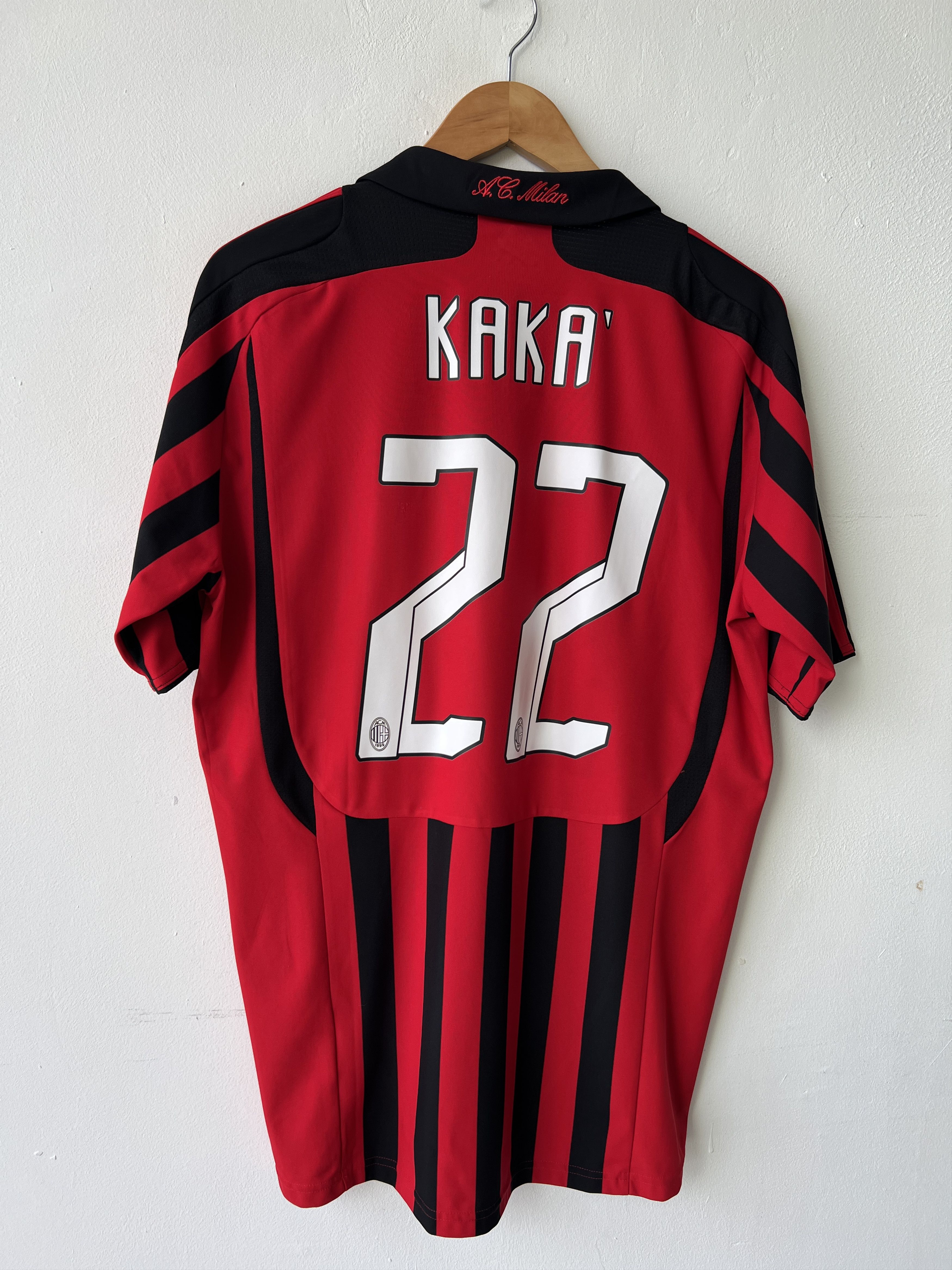 Adidas (M fits L) AC Milan 2007-08 Home Kit Kaka #22 Size US M / EU 48-50 / 2 - 8 Thumbnail
