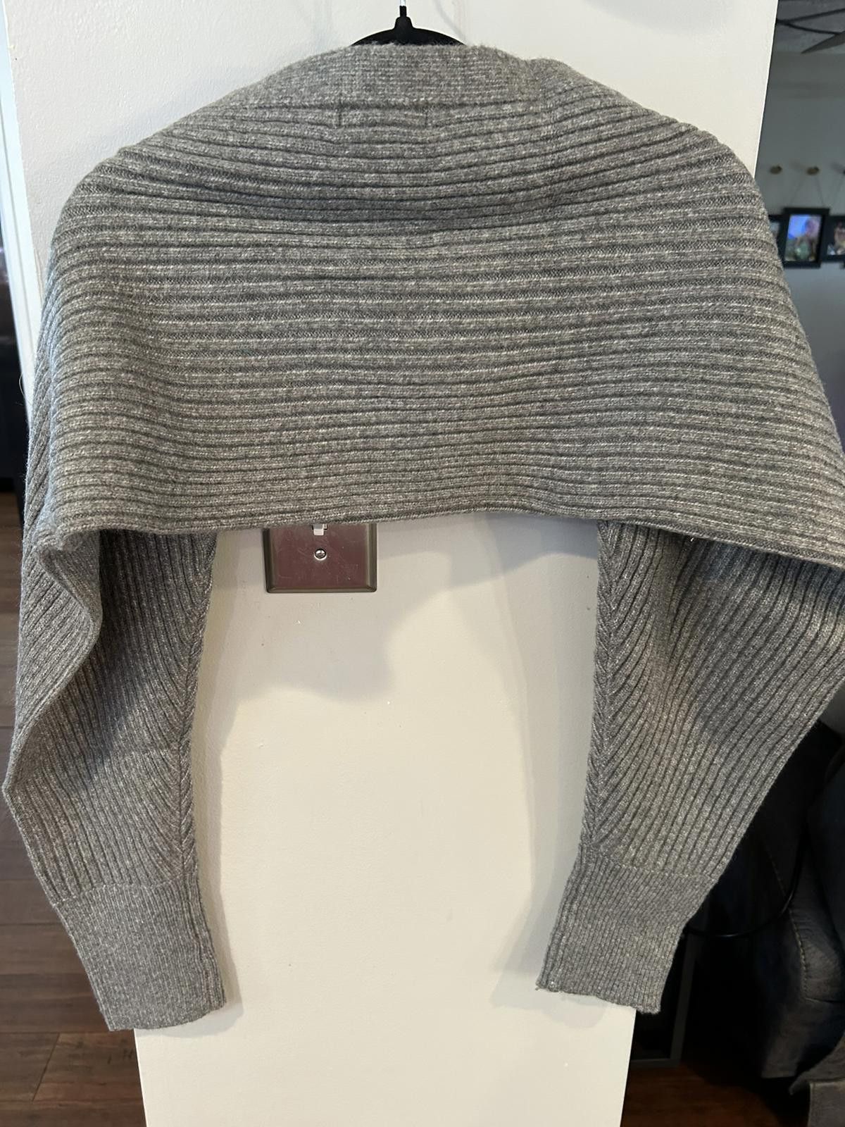 Other Promesa Gray Ribbed Knit Bolero Shrug Sweater Size S / US 4 / IT 40 - 7 Thumbnail