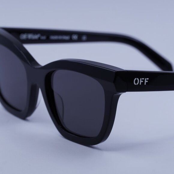 Off-White Off-White OERI143 LINCOLN 1007 Sunglasses Black Square Frame Size ONE SIZE - 2 Thumbnail