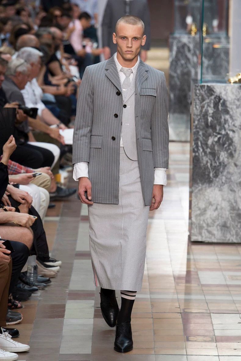 Thom Browne Thom Browne size2 A striped suit jacket Size 38S - 3 Thumbnail