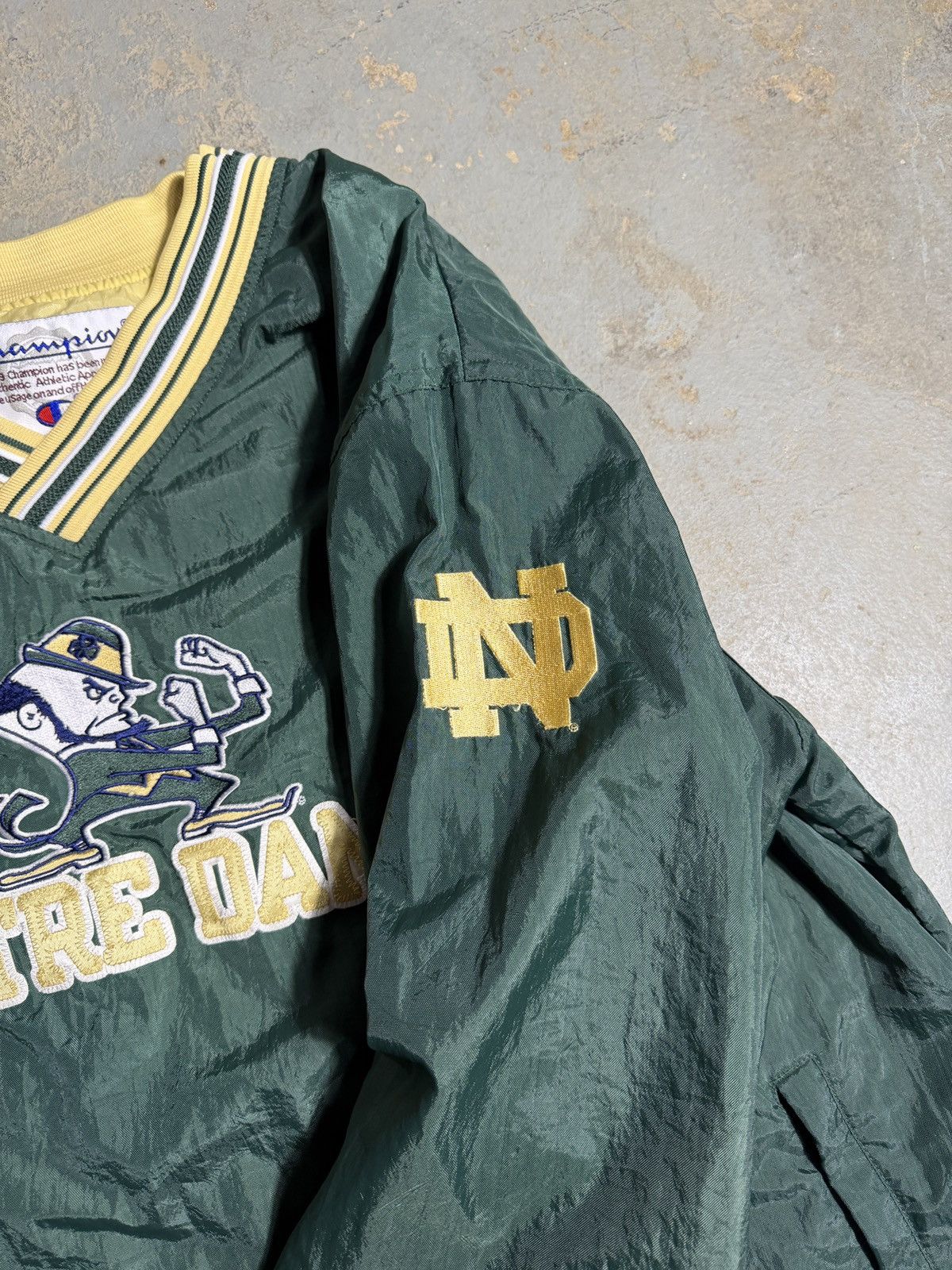 Champion Vintage Champion Notre Dame Windbreaker Crewneck Size US L / EU 52-54 / 3 - 3 Thumbnail