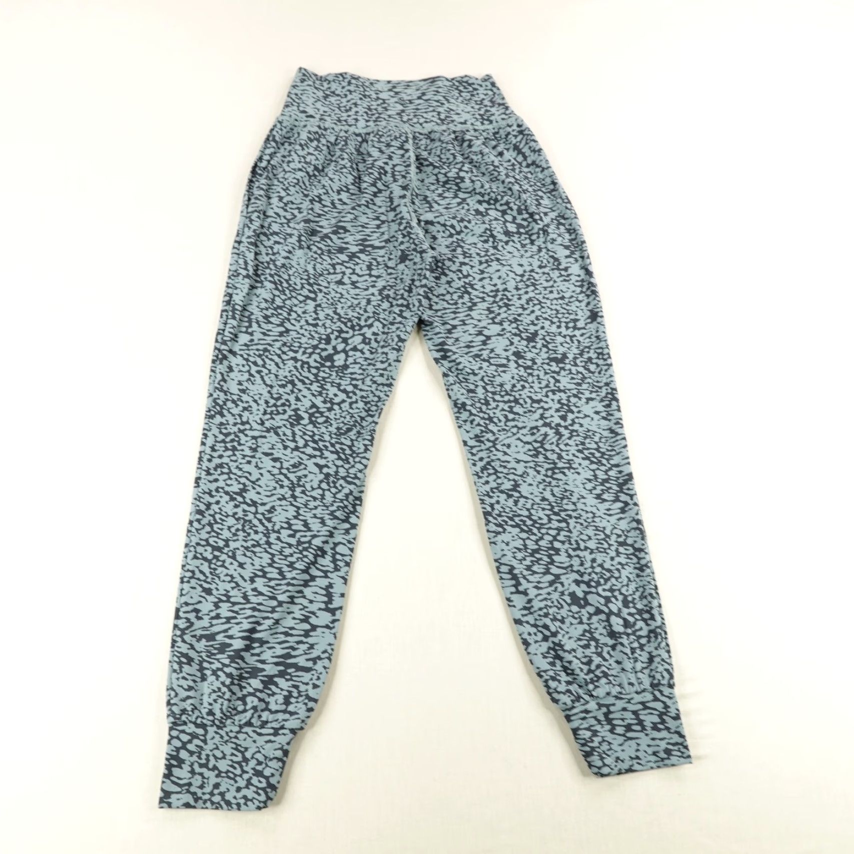 Athleta Athleta Pants Womens Small Blue Black Elation Jogger Animal Print Performance Size 28" / US 6 / IT 42 - 4 Thumbnail
