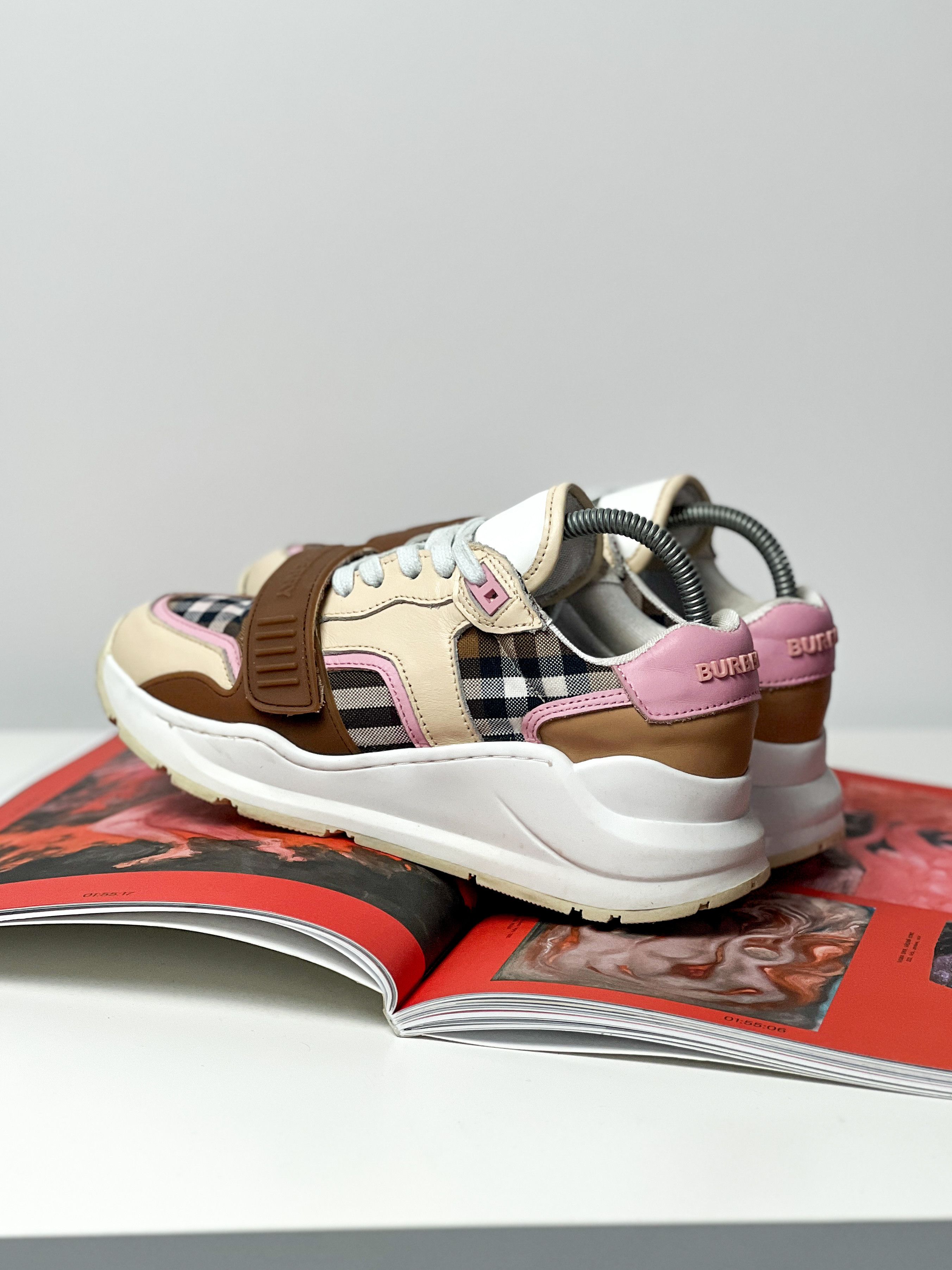 Burberry Burberry Ramsey Vintage Check Size US 7 / IT 37 - 1 Thumbnail