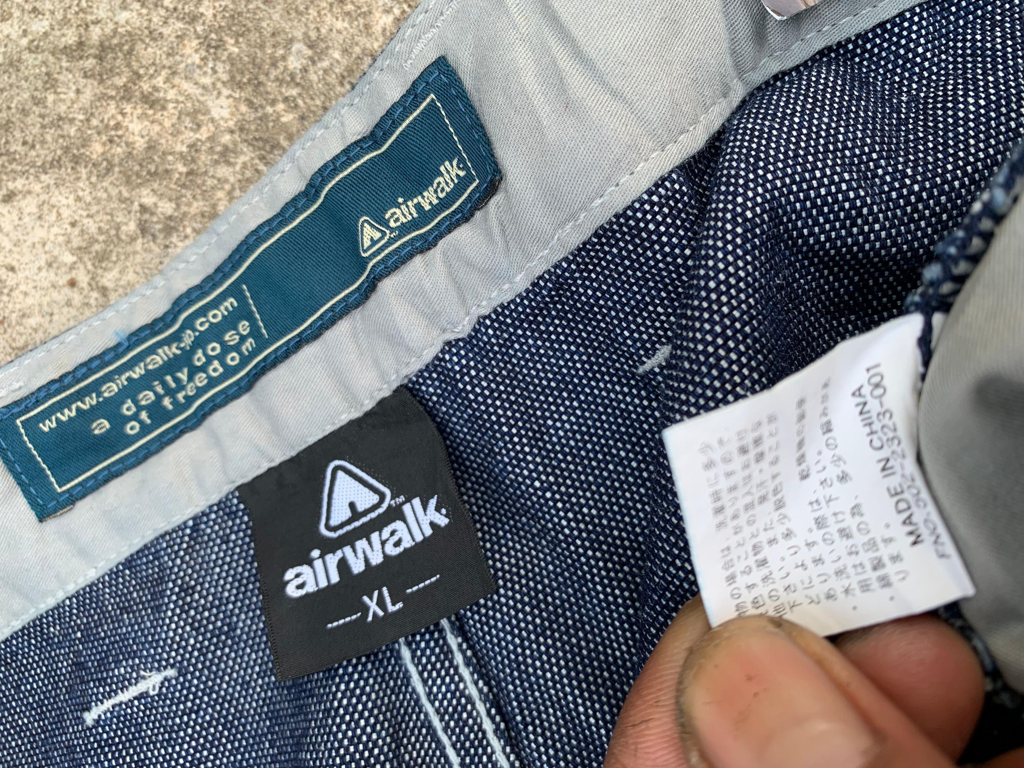 Airwalk × Japanese Brand × Vintage VTG 90s BNWT Airwalk Carpenter Baggy Denim Pants Size US 36 / EU 52 - 7 Thumbnail