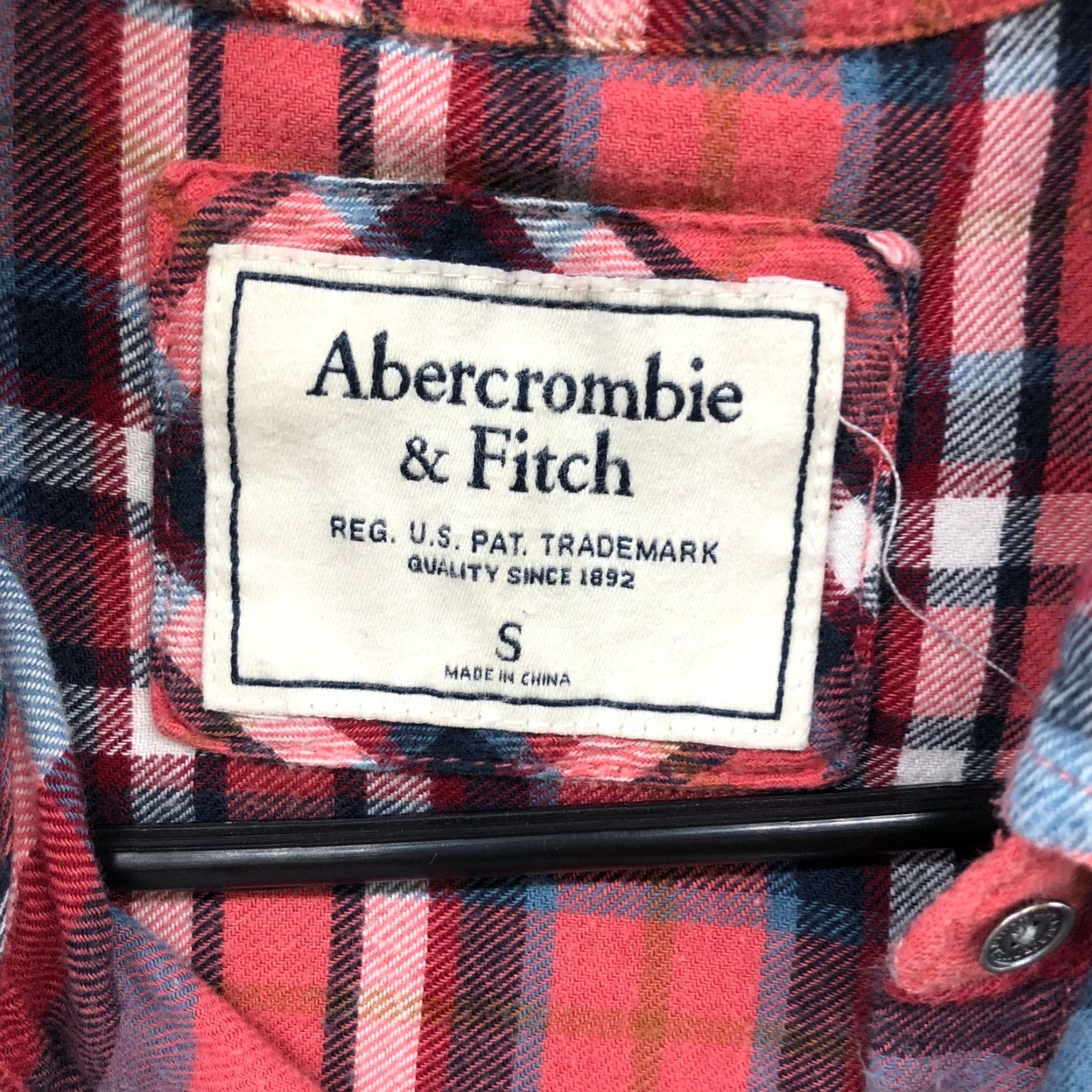 Abercrombie & Fitch VINTAGE Abercrombie & Fitch Long Sleeve Button-Up Shirt Womens S Pink Plaid Lightweight Size S / US 4 / IT 40 - 5 Thumbnail