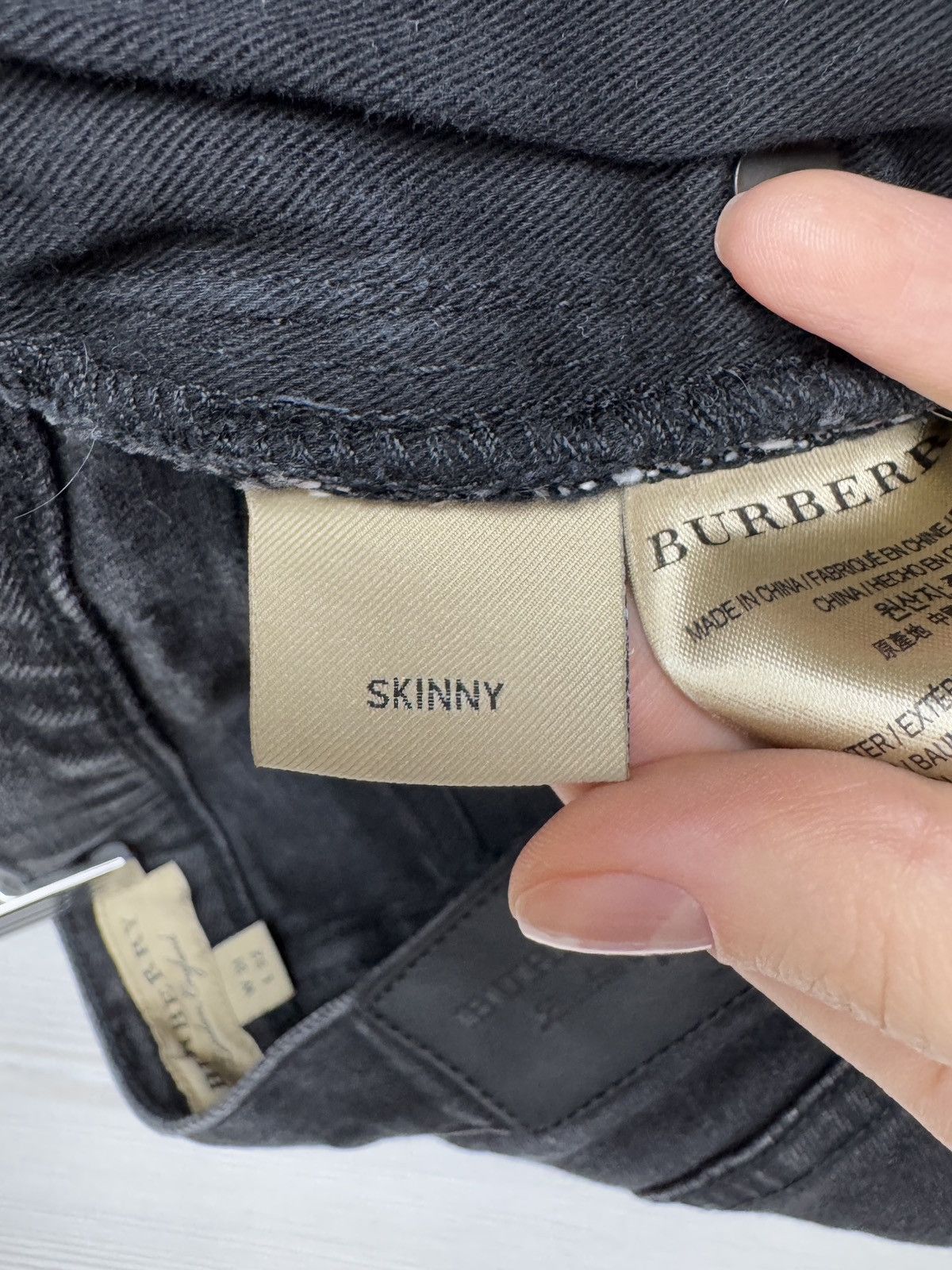 Burberry Burberry London England Skinny Fit grey stretchy denim jeans Size US 31 - 13 Thumbnail